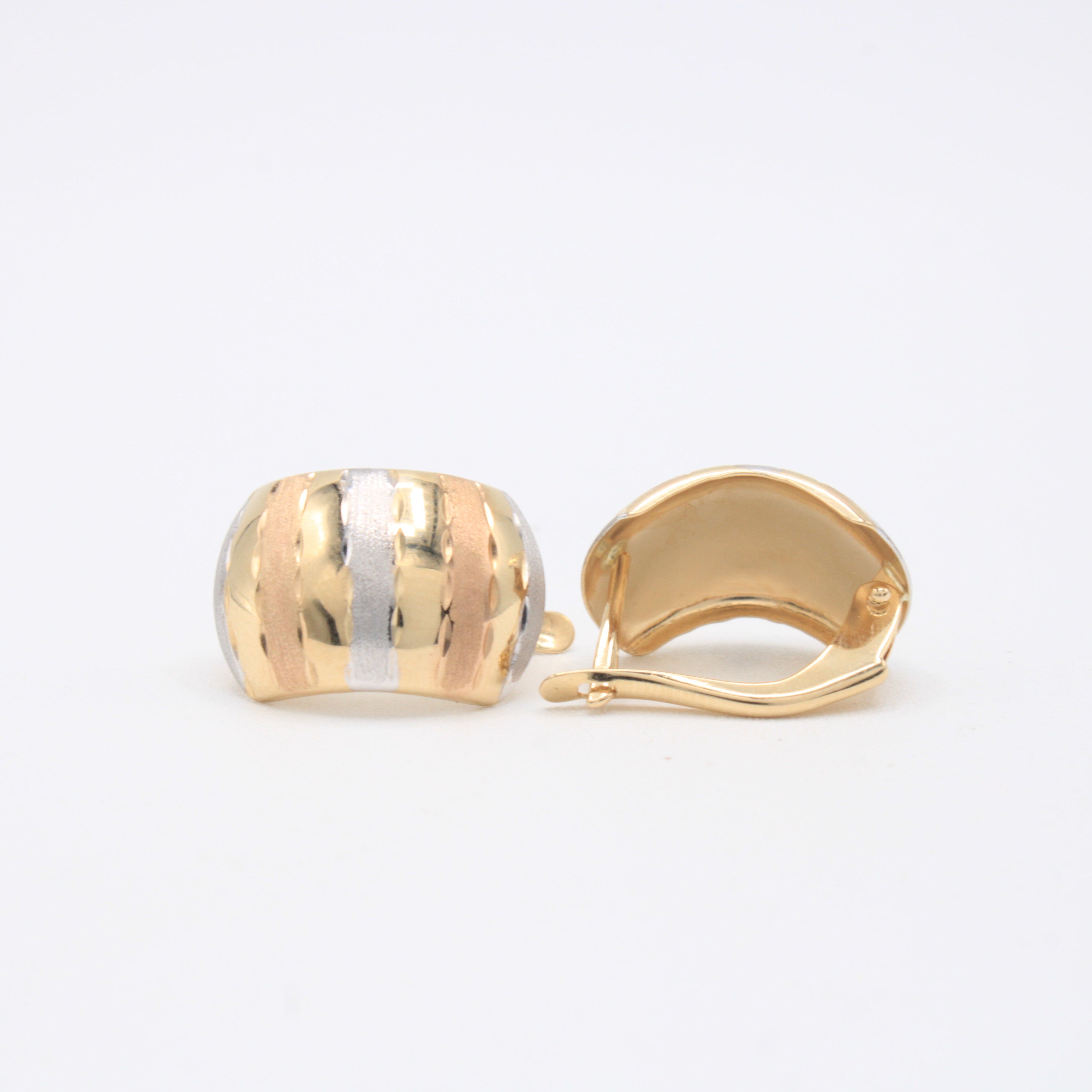Arete con Broche Patente de Oro 14k Ovalos con Lineas Rectas Florentinas mod. 11056