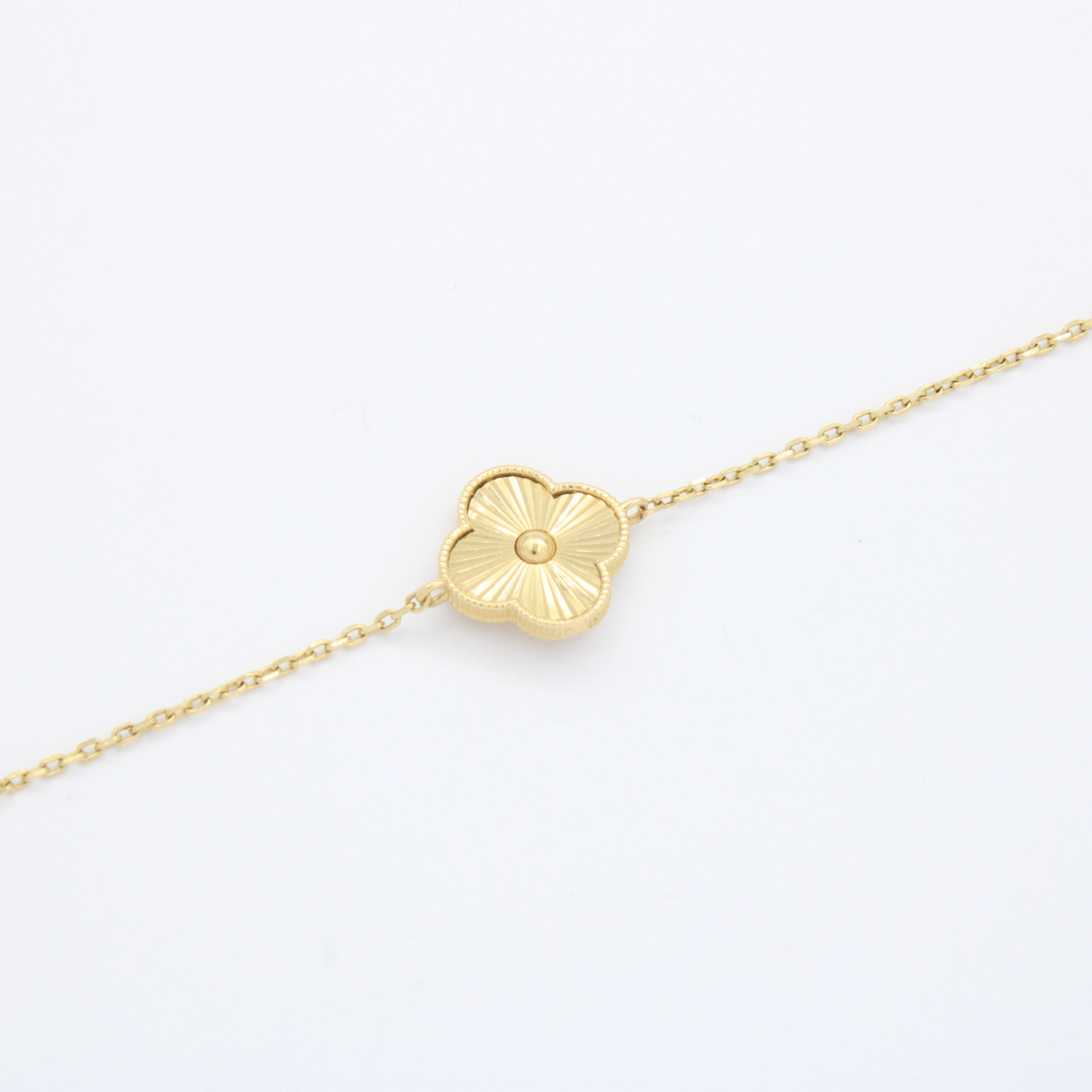 Pulsera de Oro 14k de Diseño Fino con Único Trébol Diamantado mod. 10663