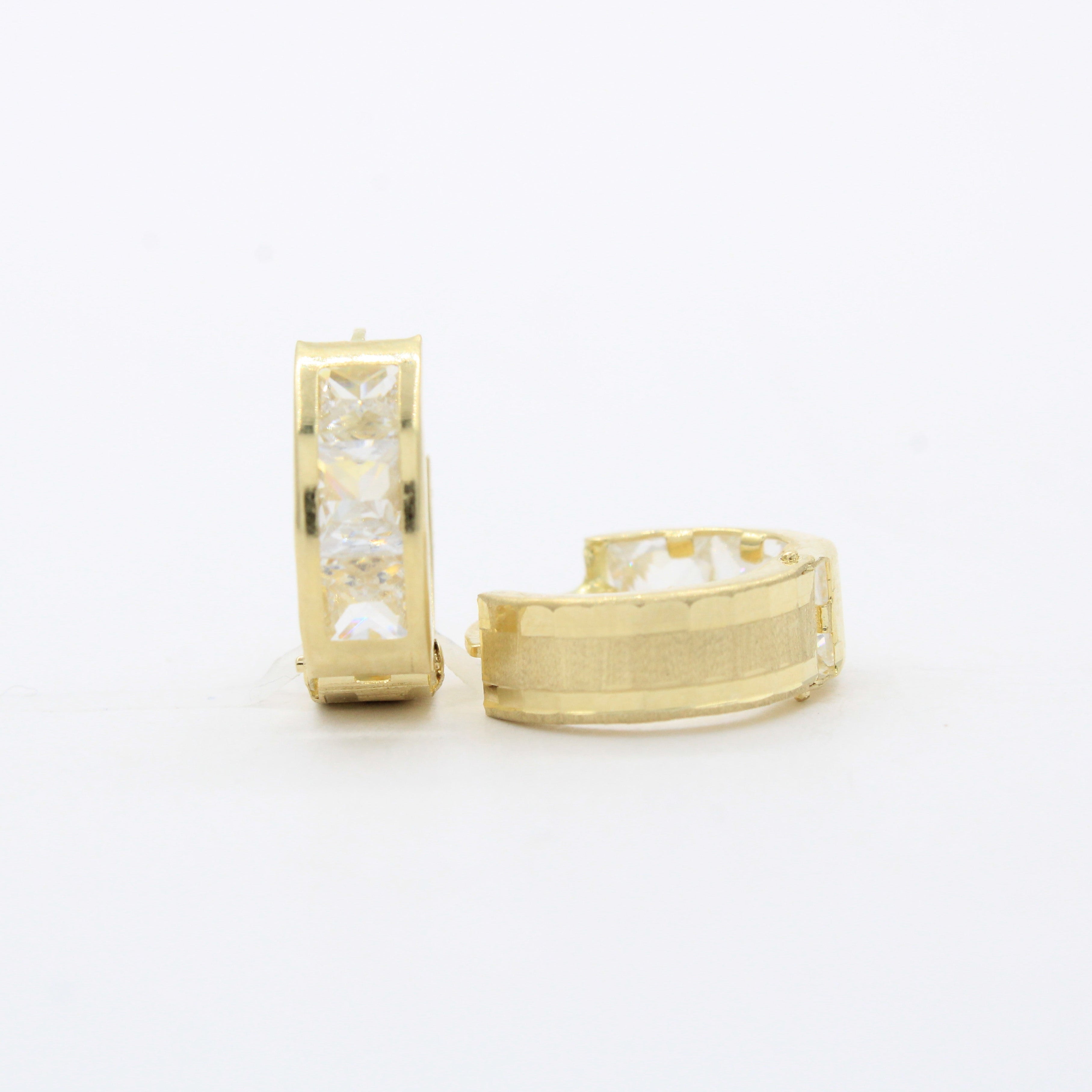 Grapa de Oro 14k Doble Vista con Zirconias y Diseño Mate con Diamantado Lateral mod. 10588