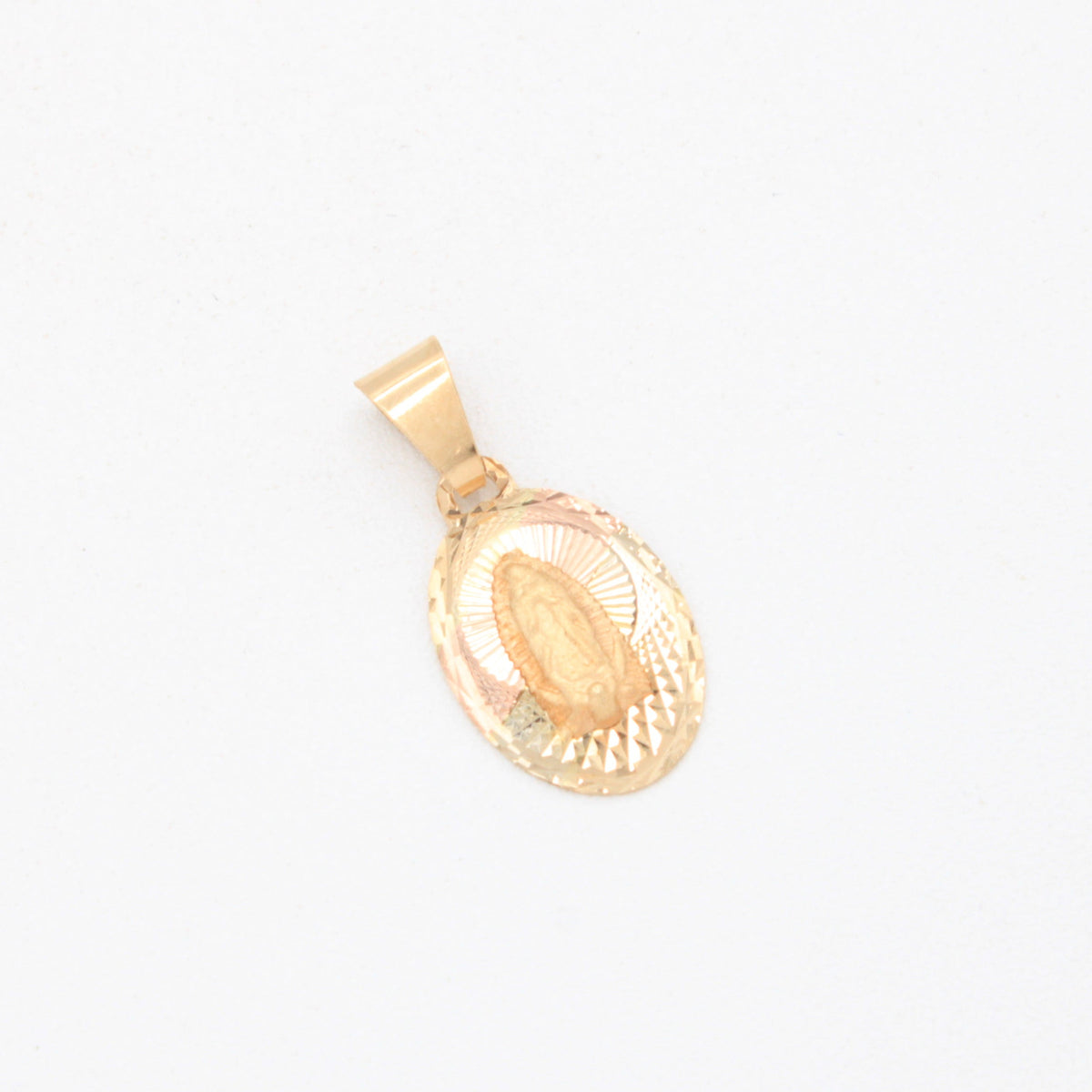 Medalla de Oro 14k Florentino de La Virgen de Guadalupe mod. 11080