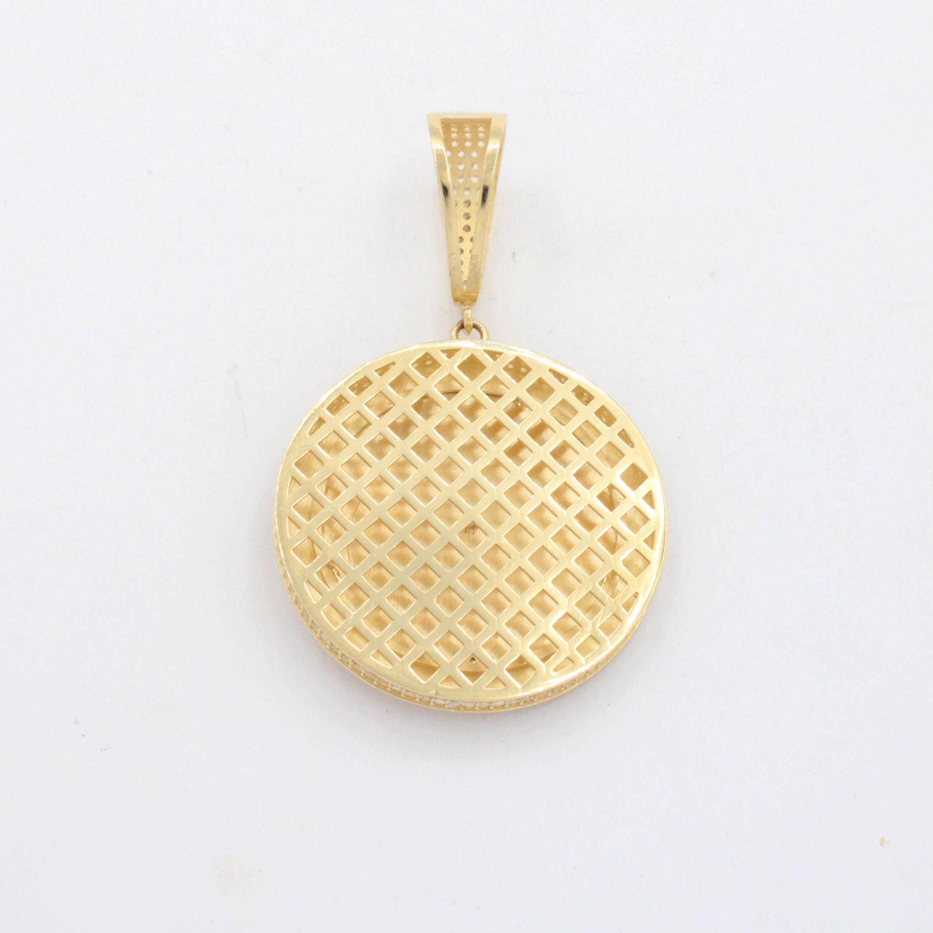 Medallón de Oro 14k Hueco con Diseño Redondo Diamantado Pasador con Zirconias y Figura de San Benito mod. 10701