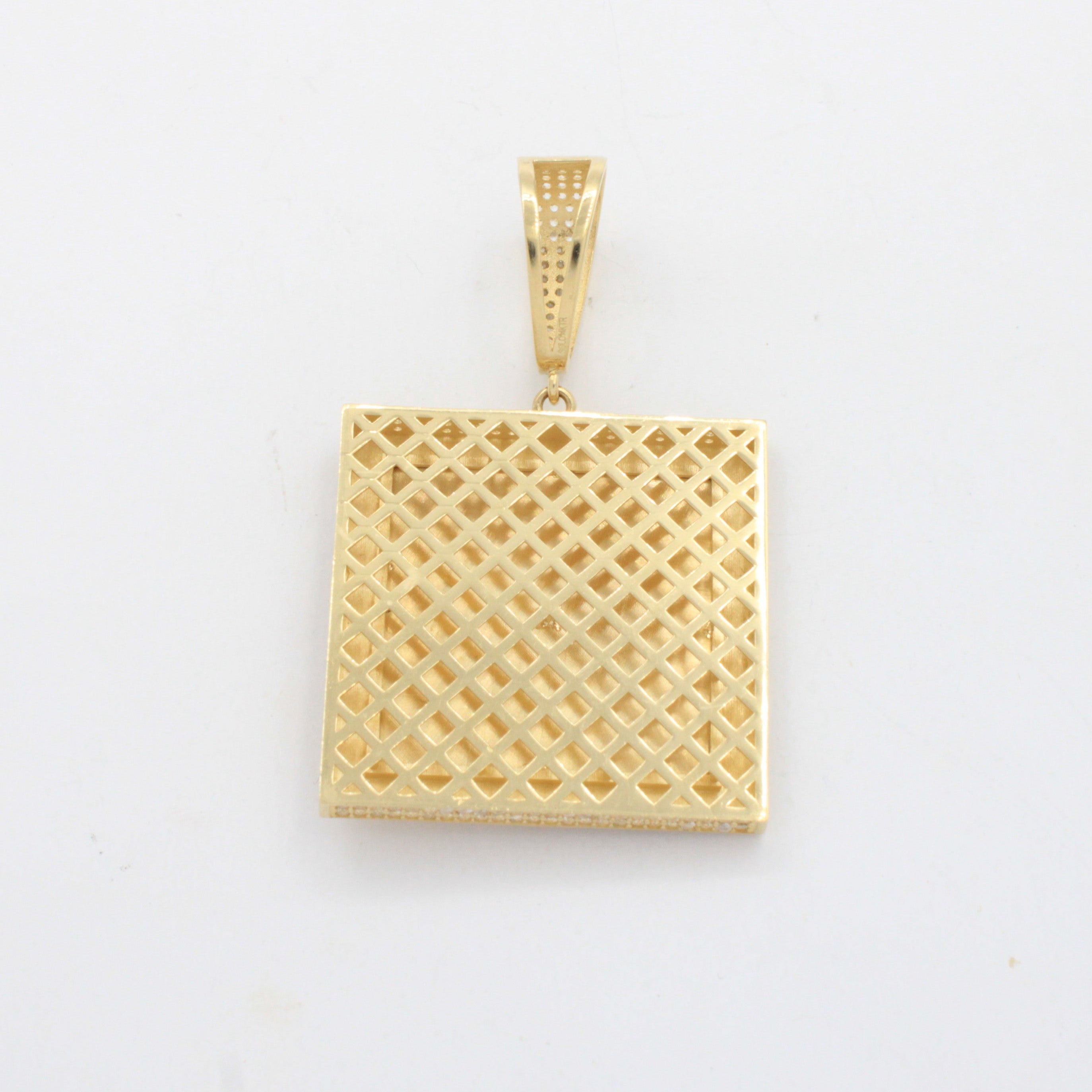 Medallón de Oro 14k Hueco con Diseño Cuadrado Diamantado Pasador con Zirconias y Figura de San Benito mod. 10702