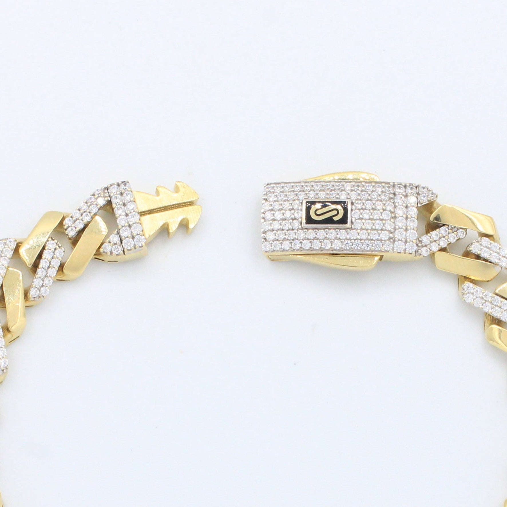 Pulsera Monaco Chain de Oro 14k Modelo Edge con Pavé de Incrustación de Swarovski mod. 10157