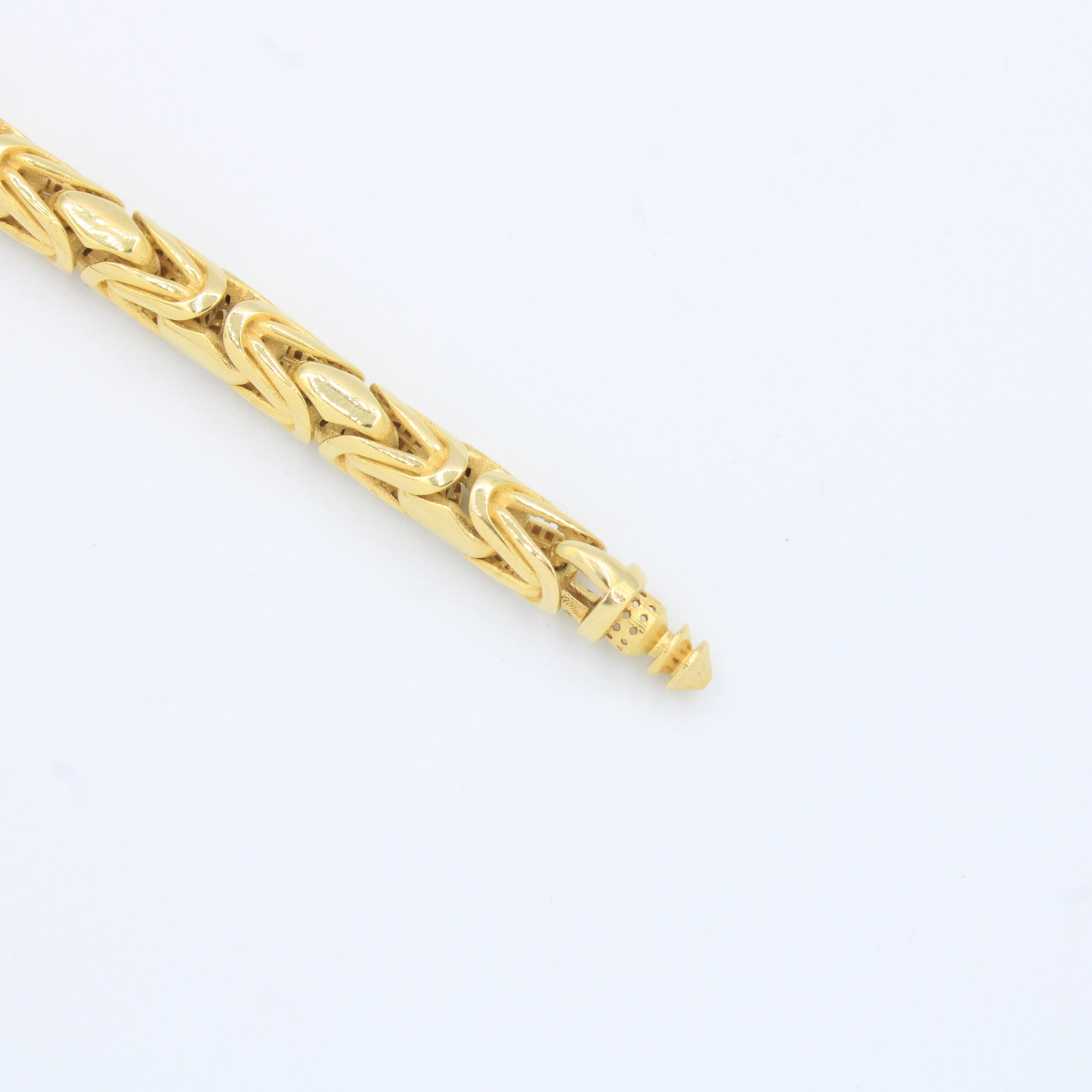 Pulsera Monaco Chain de Oro 14k Modelo Rey de Broche Pavé con Incrustación de Swarovski mod. 8890