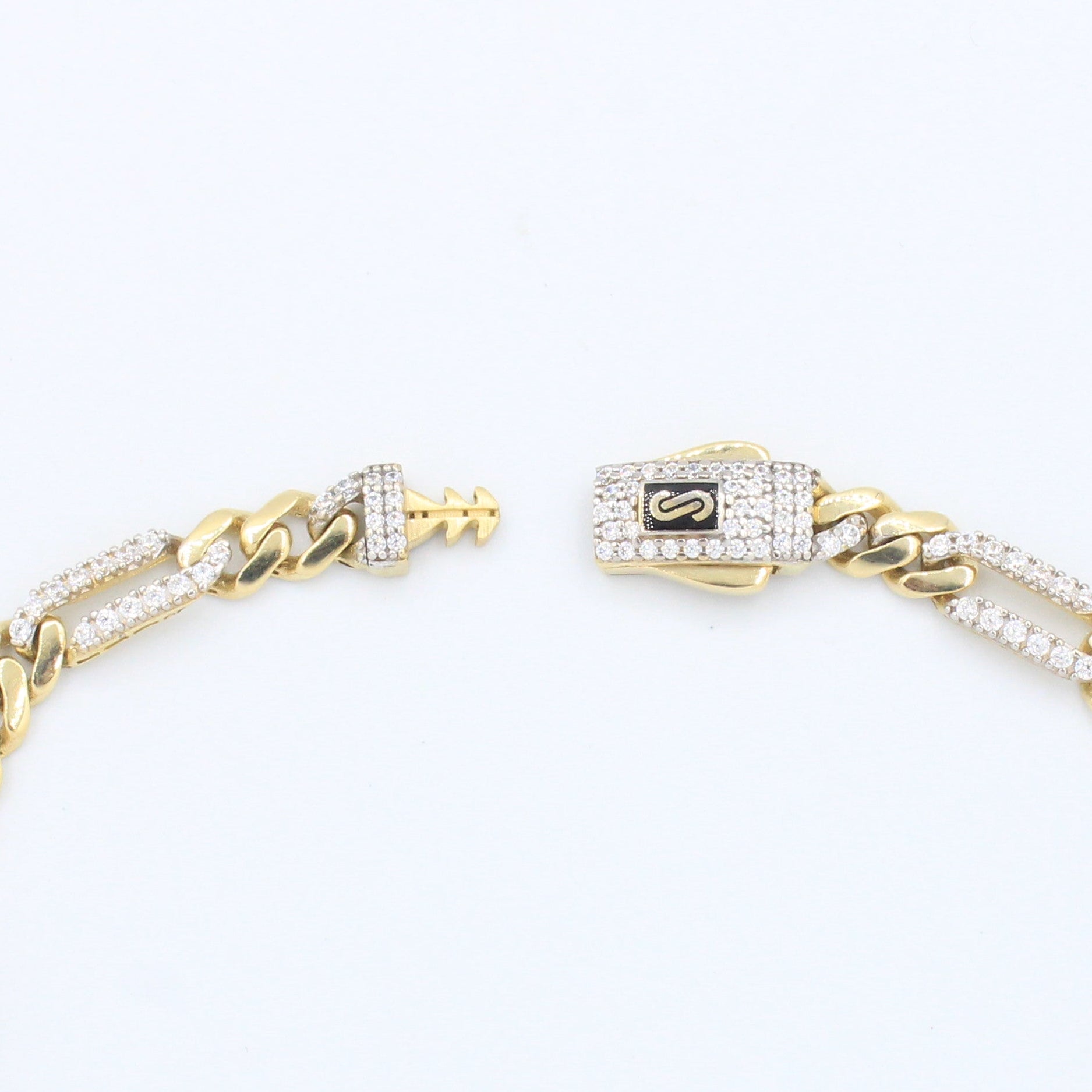 Pulsera Monaco Chain de Oro 14k Modelo Fígaro de Broche Pavé con Incrustación de Swarovski mod. 10159