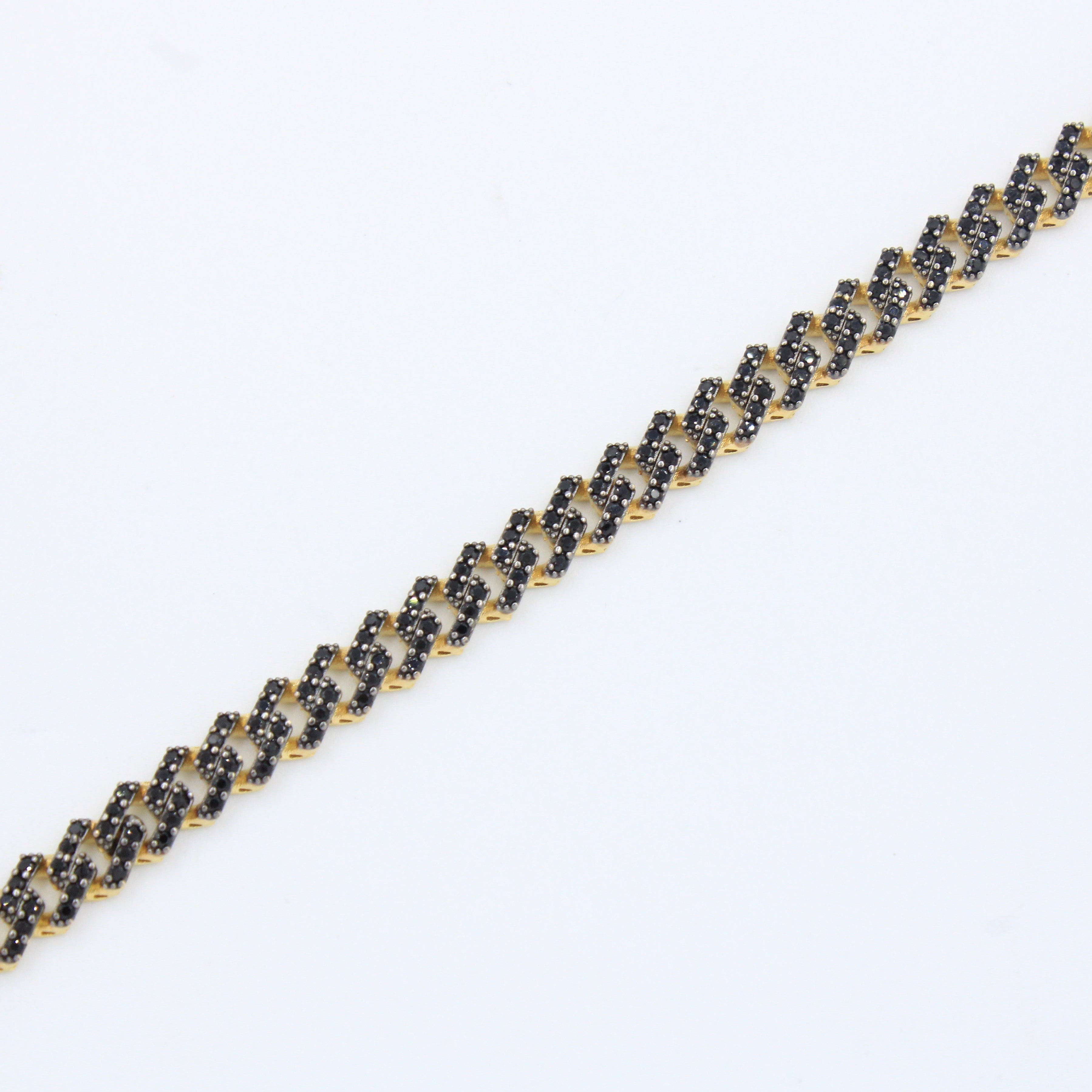 Pulsera Monaco Chain de Oro 14k  Modelo Edge con Pavé de Incrustación de Swarovski Color Negro mod. 10157