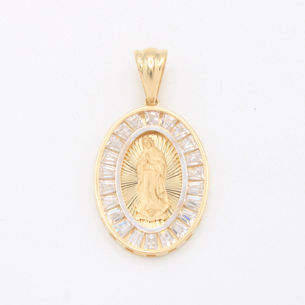 Medalla de Oro 14k Virgen de Guadalupe Mediana con Borde de Zirconias mod. 11097