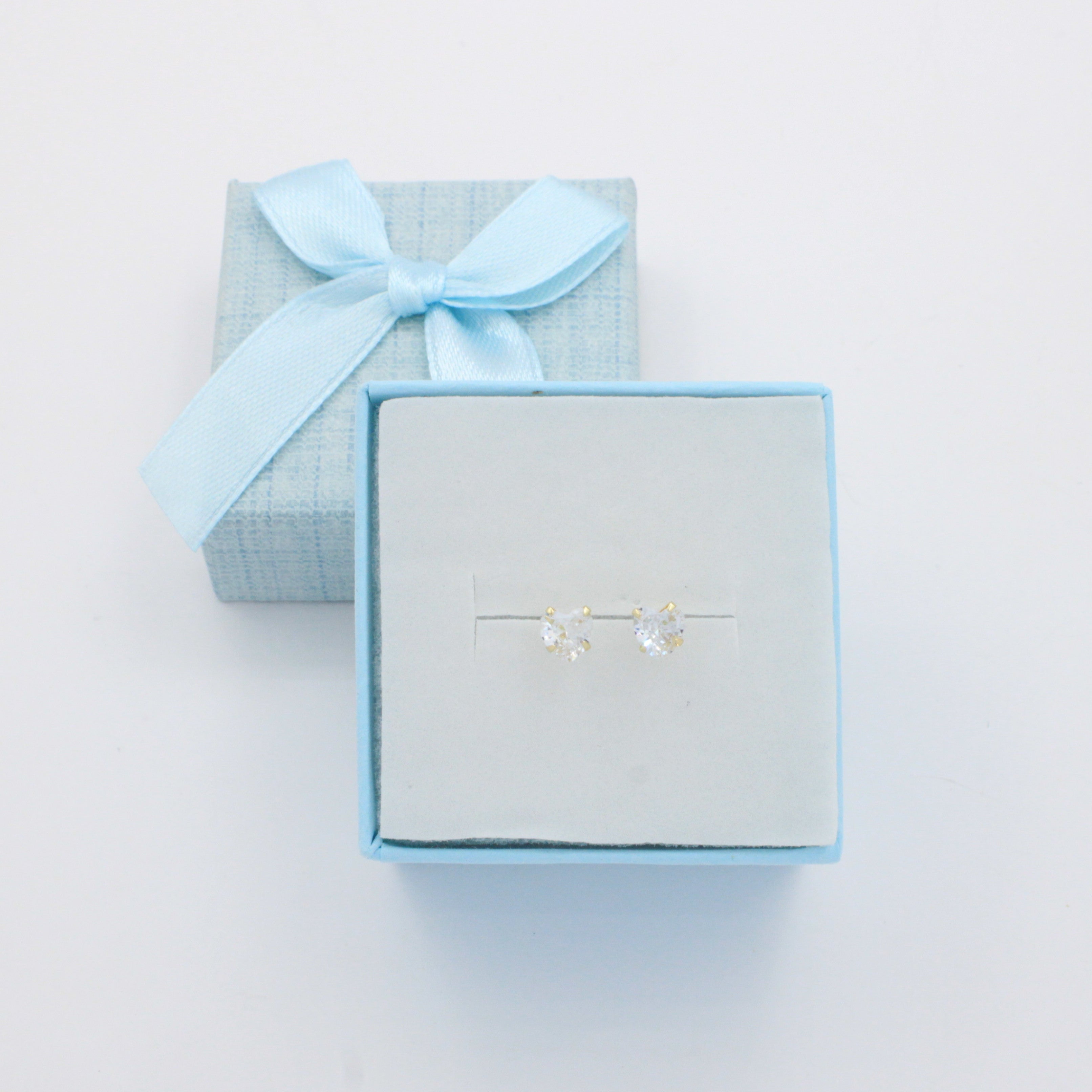 Broquel de Oro 14k Zirconia de Corazón Brillante mod. 10725