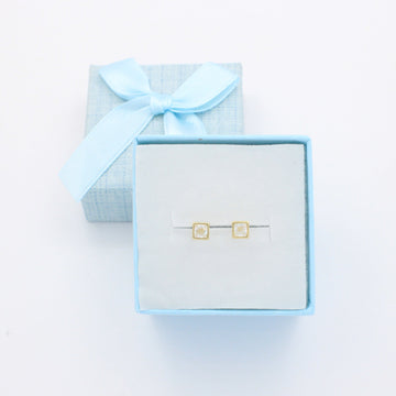 Broquel de Oro 14k Diseño con Zirconia en Bisel Cuadarado mod. 10736