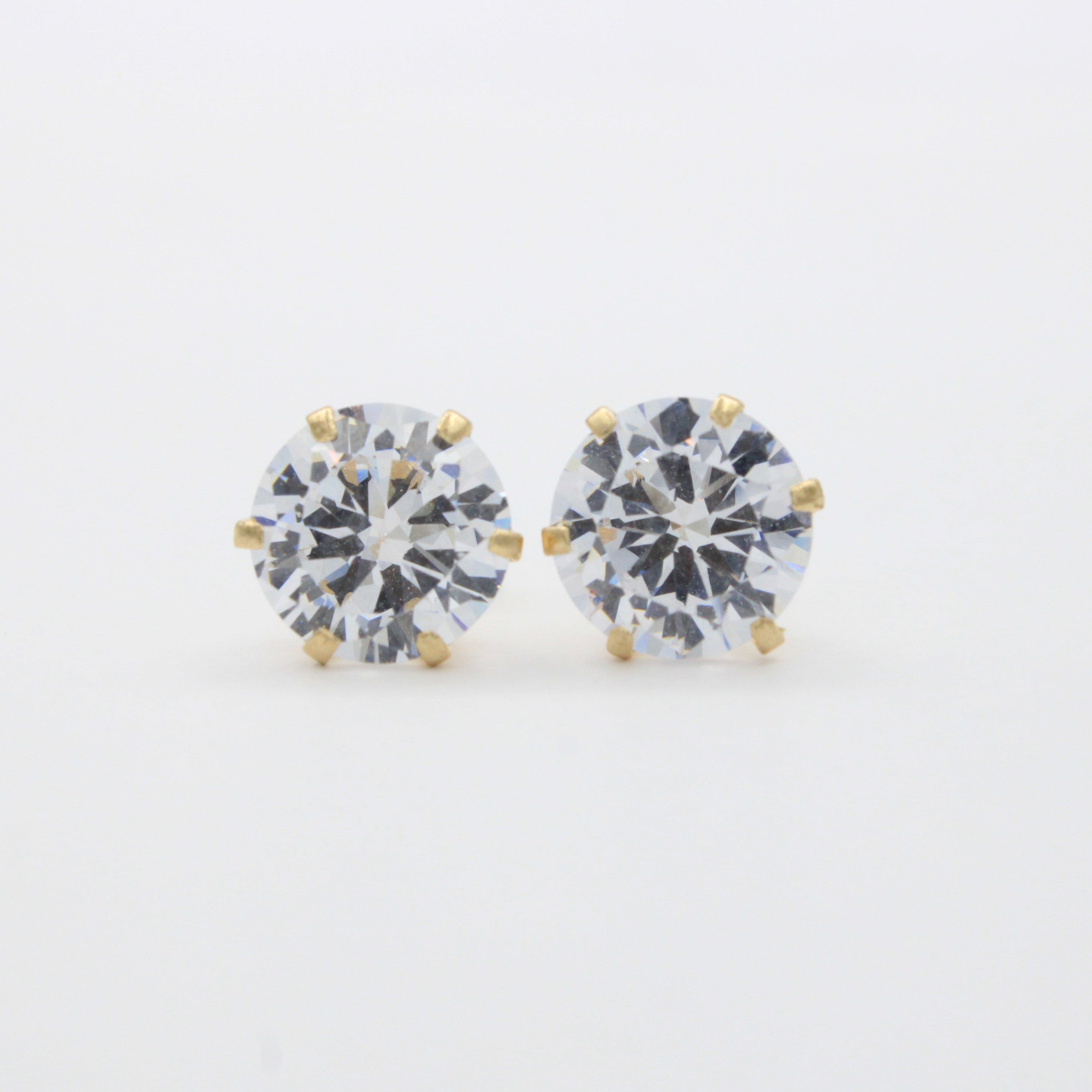 Broquel de Oro 14k con Zirconia Blink de Corte Brillante mod. 10724