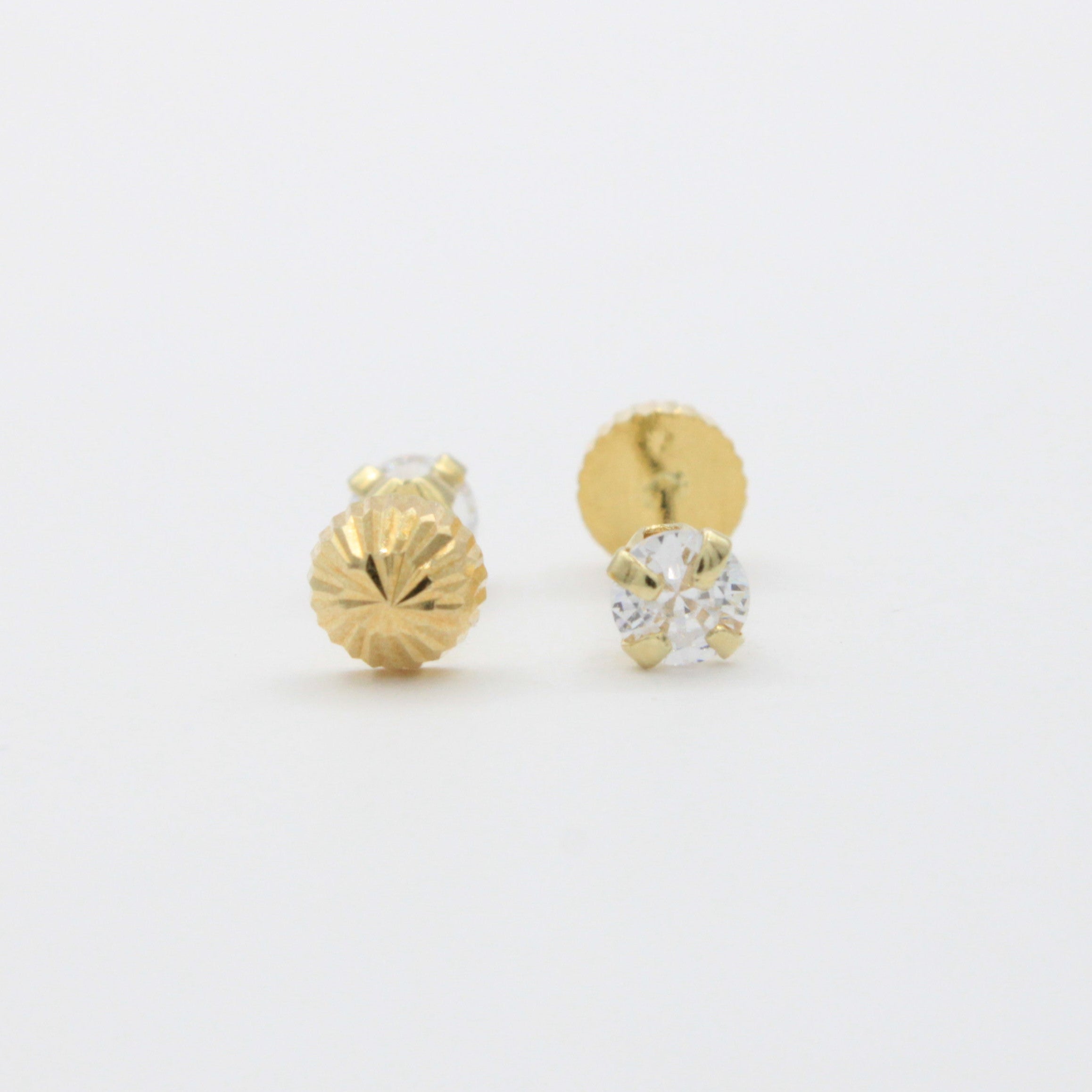 Broquel de Oro 14k Doble Vista con Zirconia y Hongo Pequeño Diamantado mod. 10726