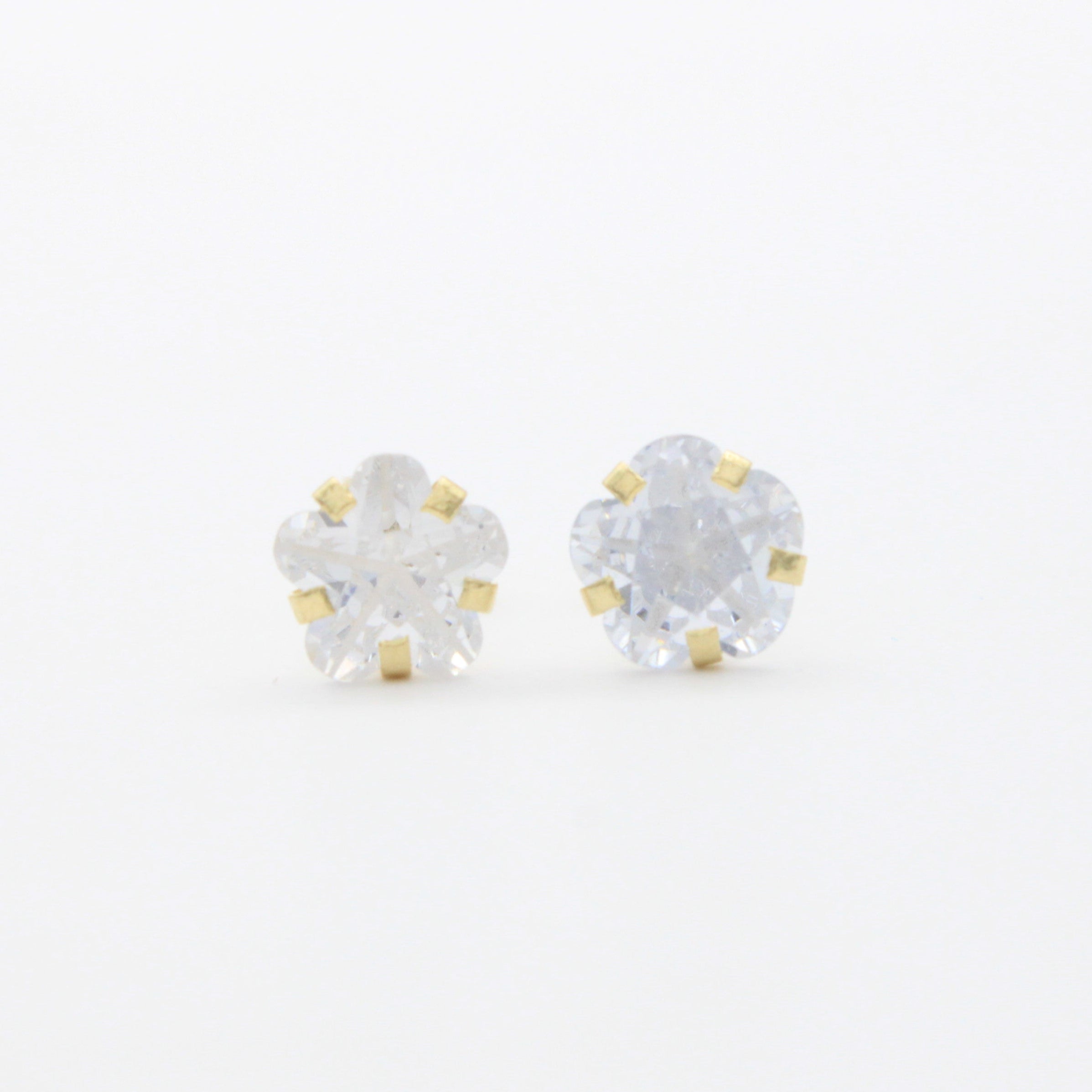 Broquel de Oro 14k Diseño de Zirconia Brillante mod. 10731