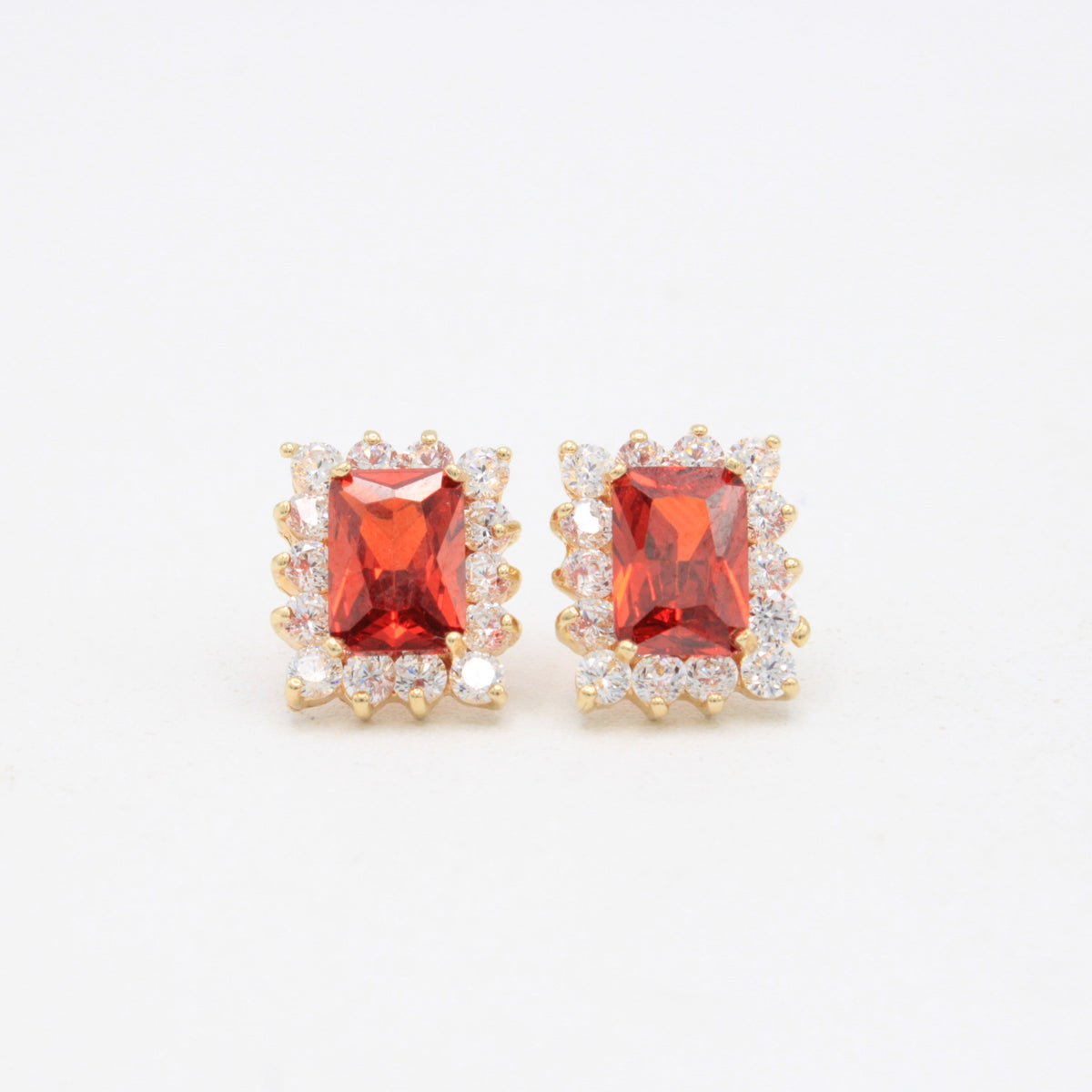Arete de Oro 14k Zirconia Color Rojo Maple mod. 11105