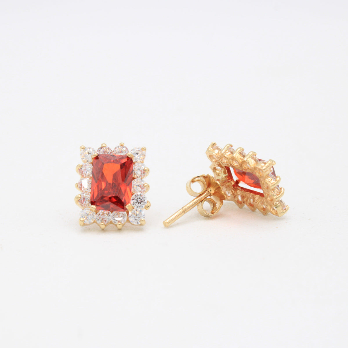 Arete de Oro 14k Zirconia Color Rojo Maple mod. 11105