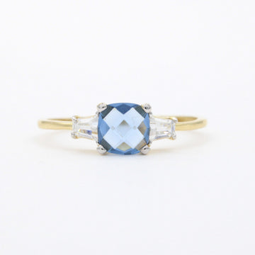 Anillo de Oro 14k Diseño Fino con Zirconia Facetada Central de Tono Marino mod. 10752