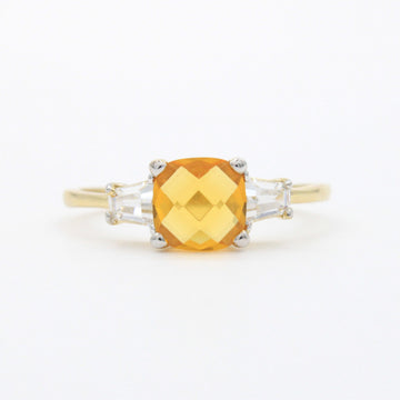 Anillo de Oro 14k Diseño Fino con Zirconia Facetada Central de Tono Ambar mod. 10755