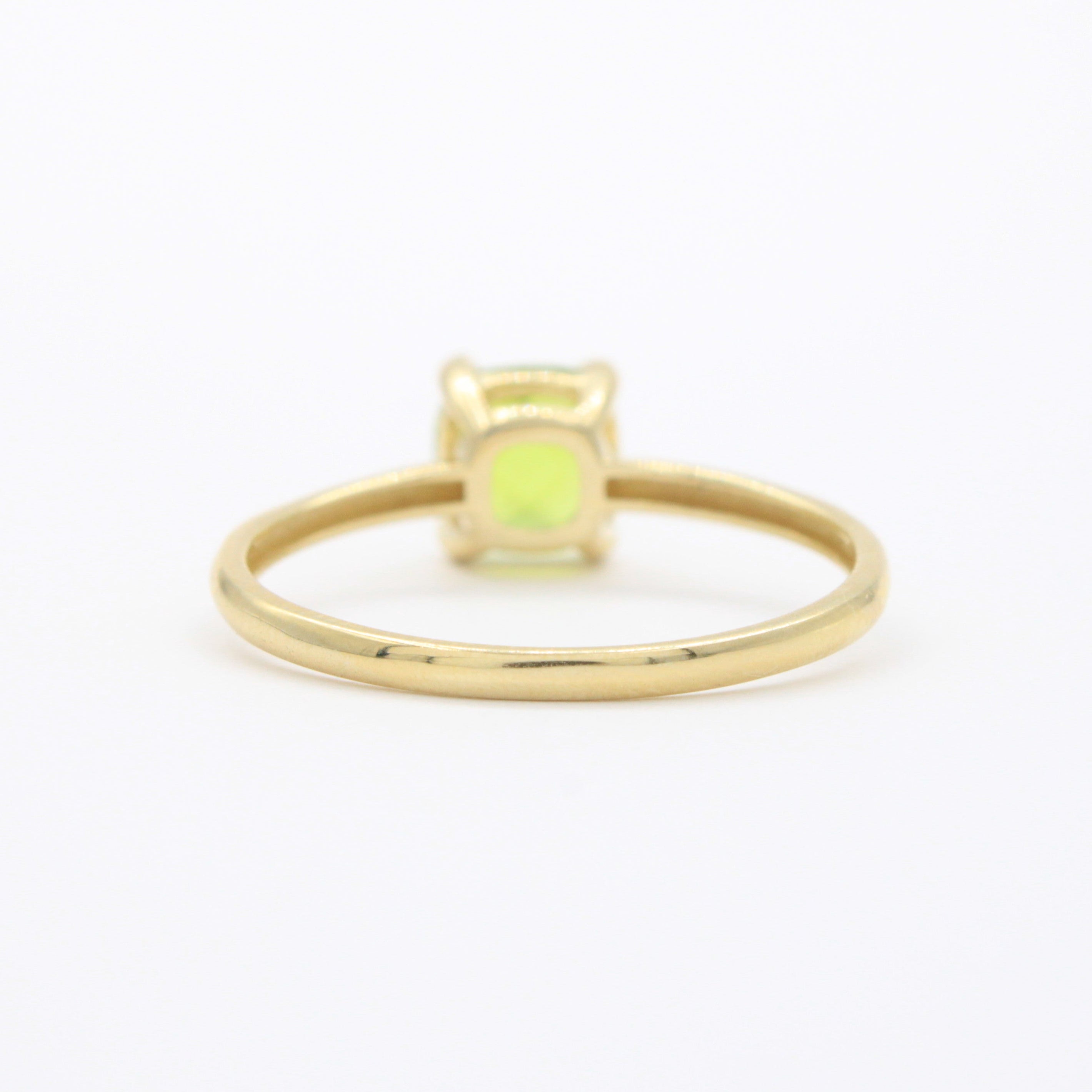 Anillo de Oro 14k con Zirconia Especial de Tono Verde con Diseño Facetado mod. 10759