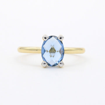 Anillo de Oro 14k Diseño Especial con Zirconia Oval Facetada de Tono Marino mod. 10762