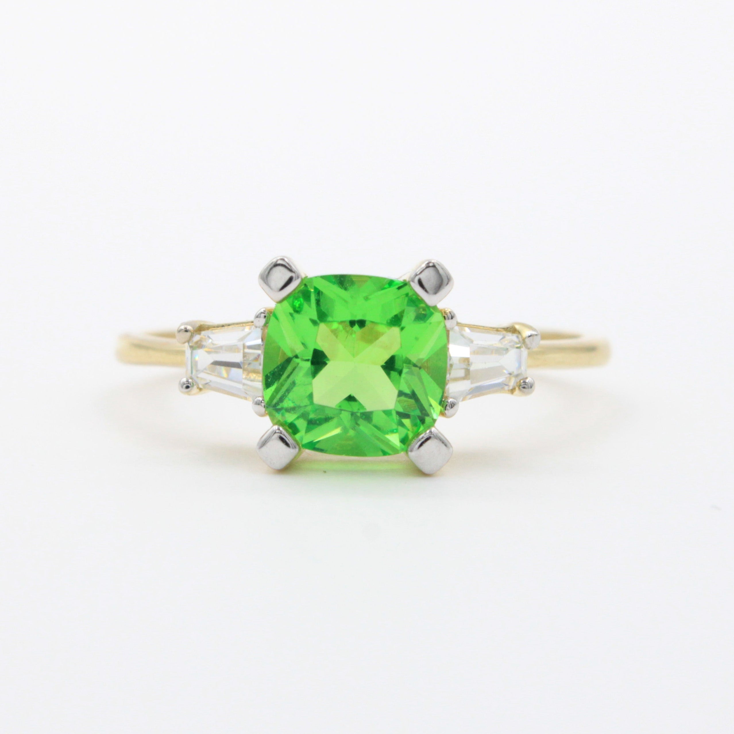 Anillo de Oro 14k Diseño Elegante Especial con Zirconia de Corte Brillante en Tono Verde mod. 10768