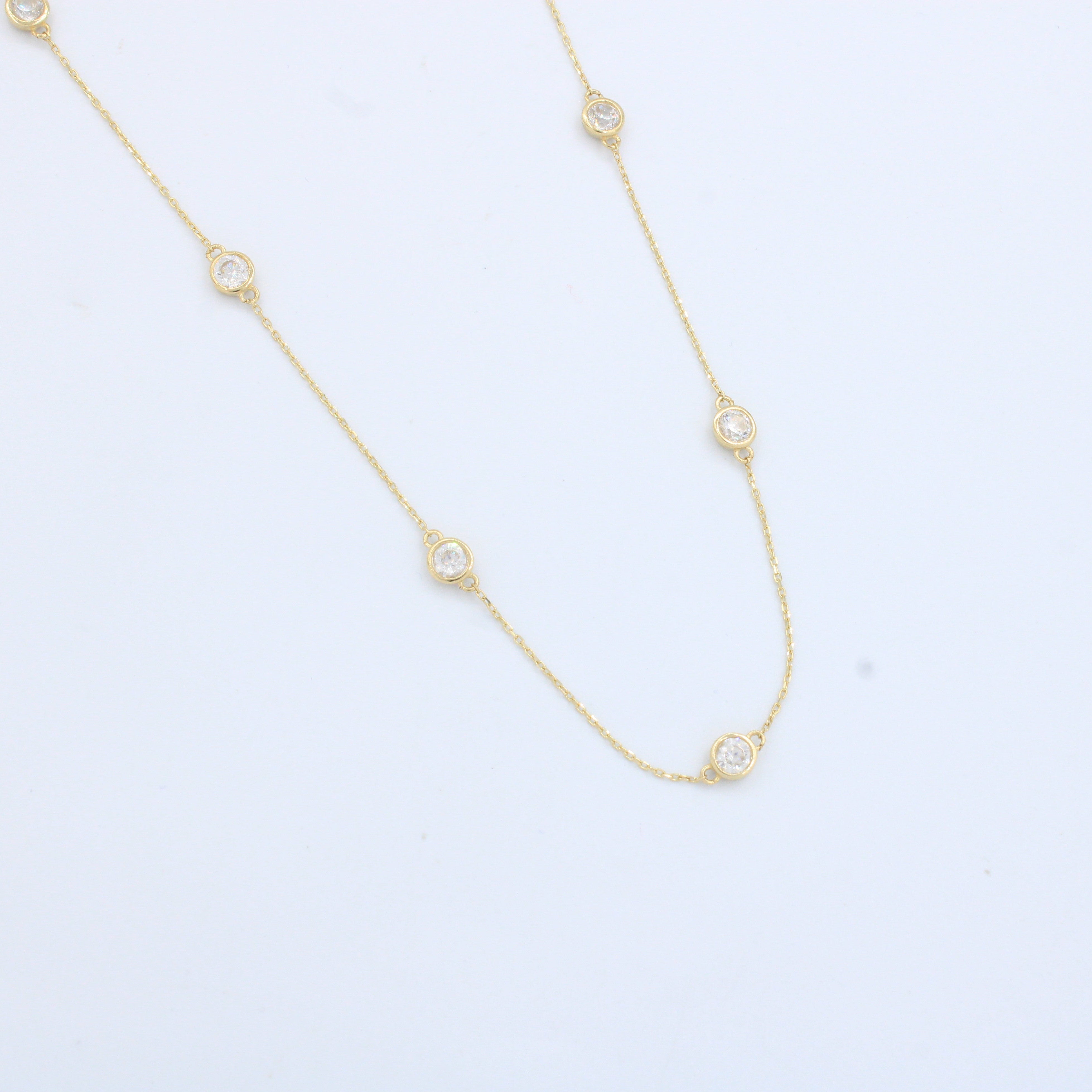 Gargantilla de Oro 14k Diseño con 7 Zirconias Biseladas mod. 10202