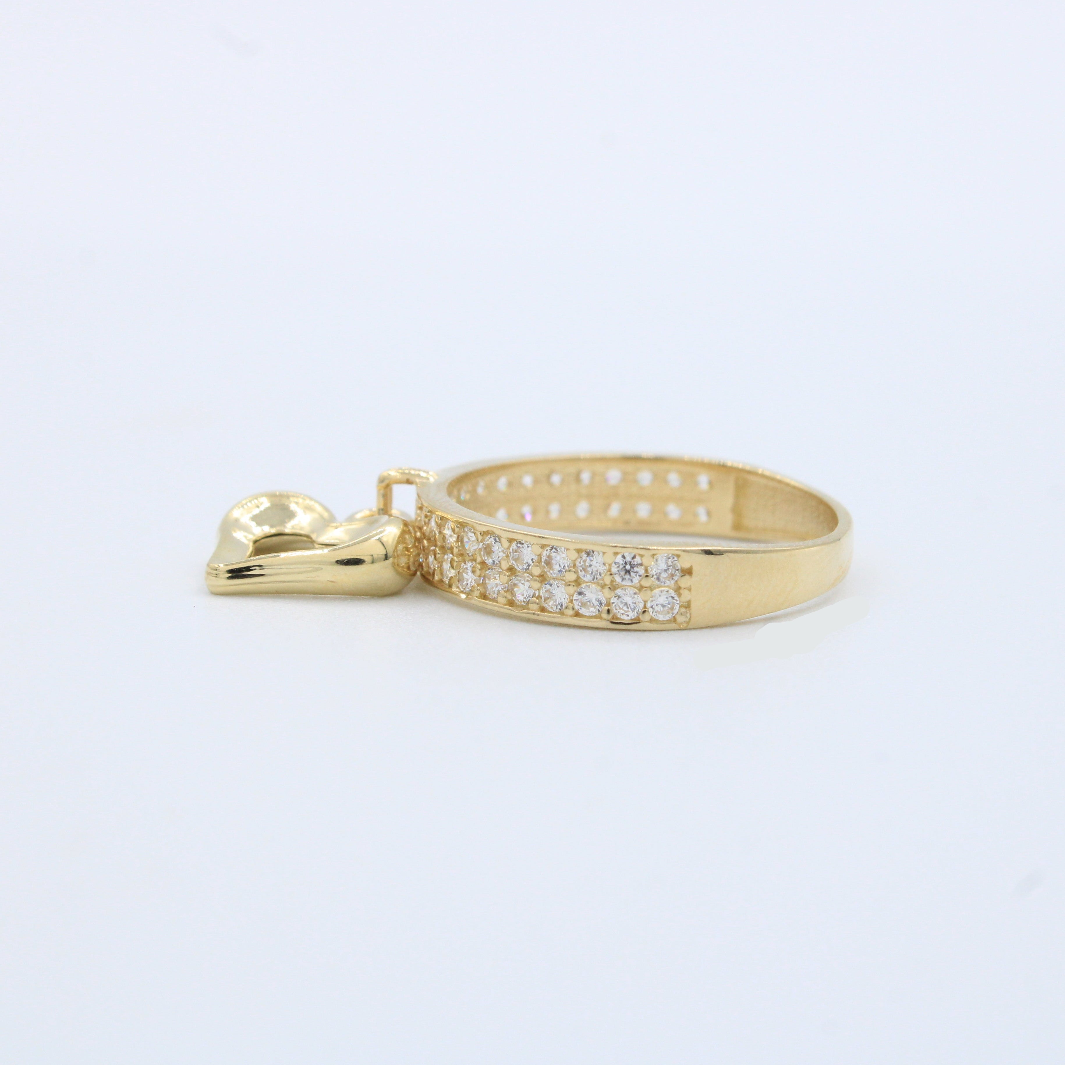 Anillo de Oro 14k Incrustado de Zirconias con Dije de Corazón Hueco mod. 10200