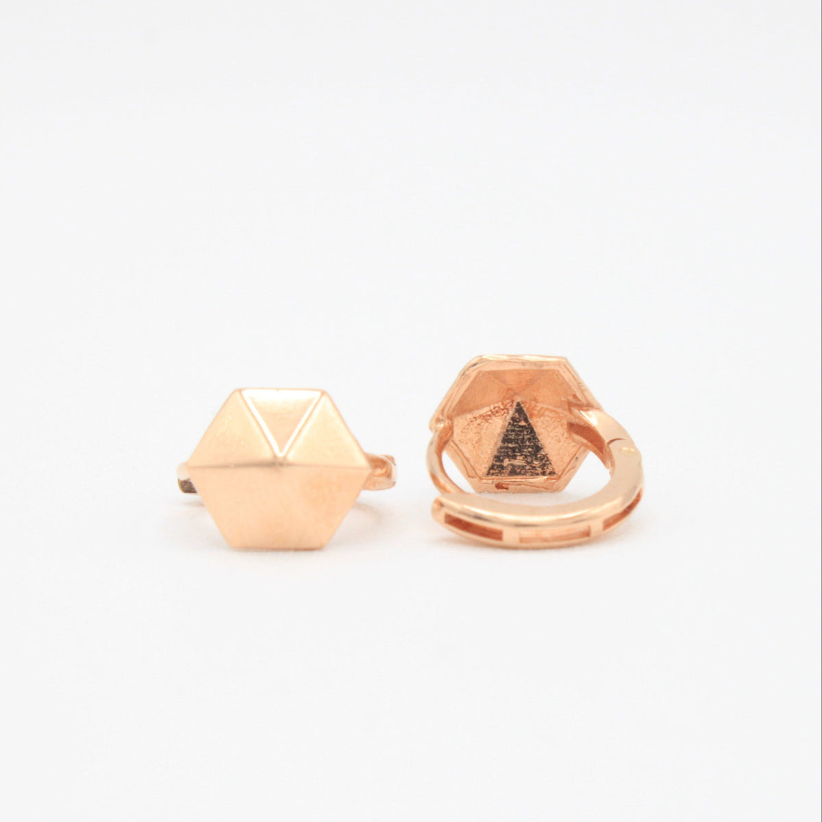 Grapa de Oro 14k Rosa de Hexagono 3D mod. 11134