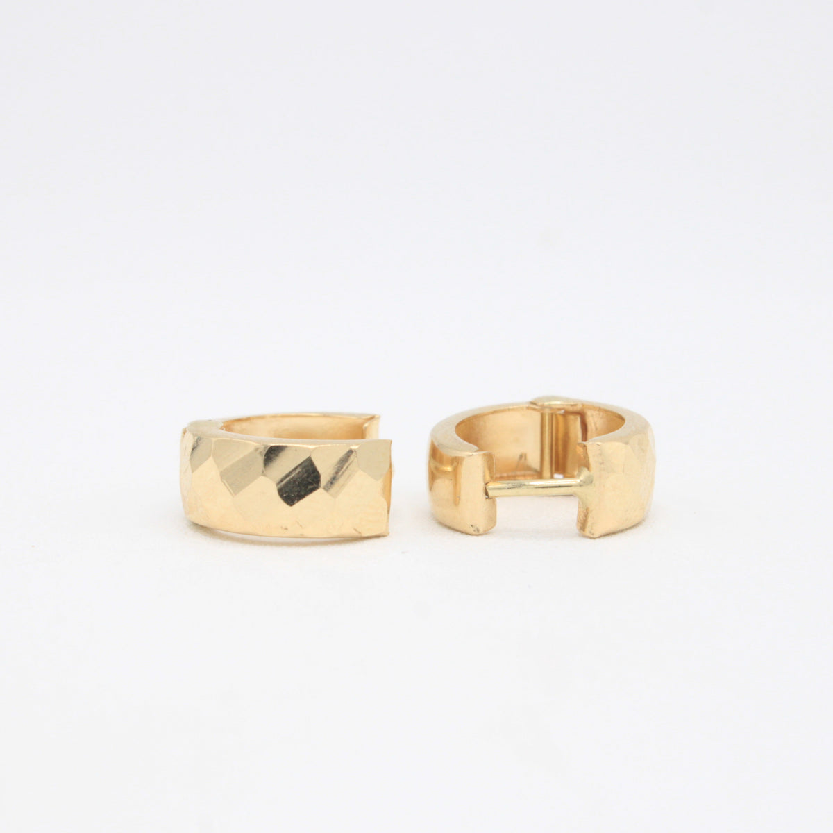 Grapa de Oro 14k Diseño Redondeado con Facetado mod. 11135