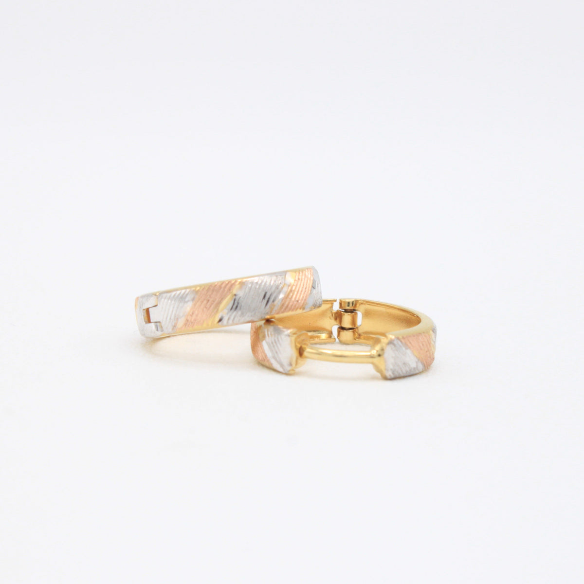Grapa de Oro 14k Florentino con Detalles Matte Diamantados mod. 11138