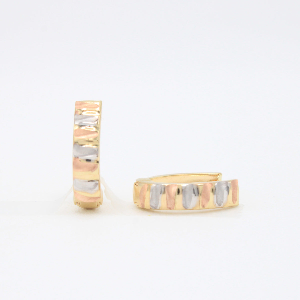 Grapa de Oro 14k Ovaladas con Facetado Horizontal Matte mod. 11139