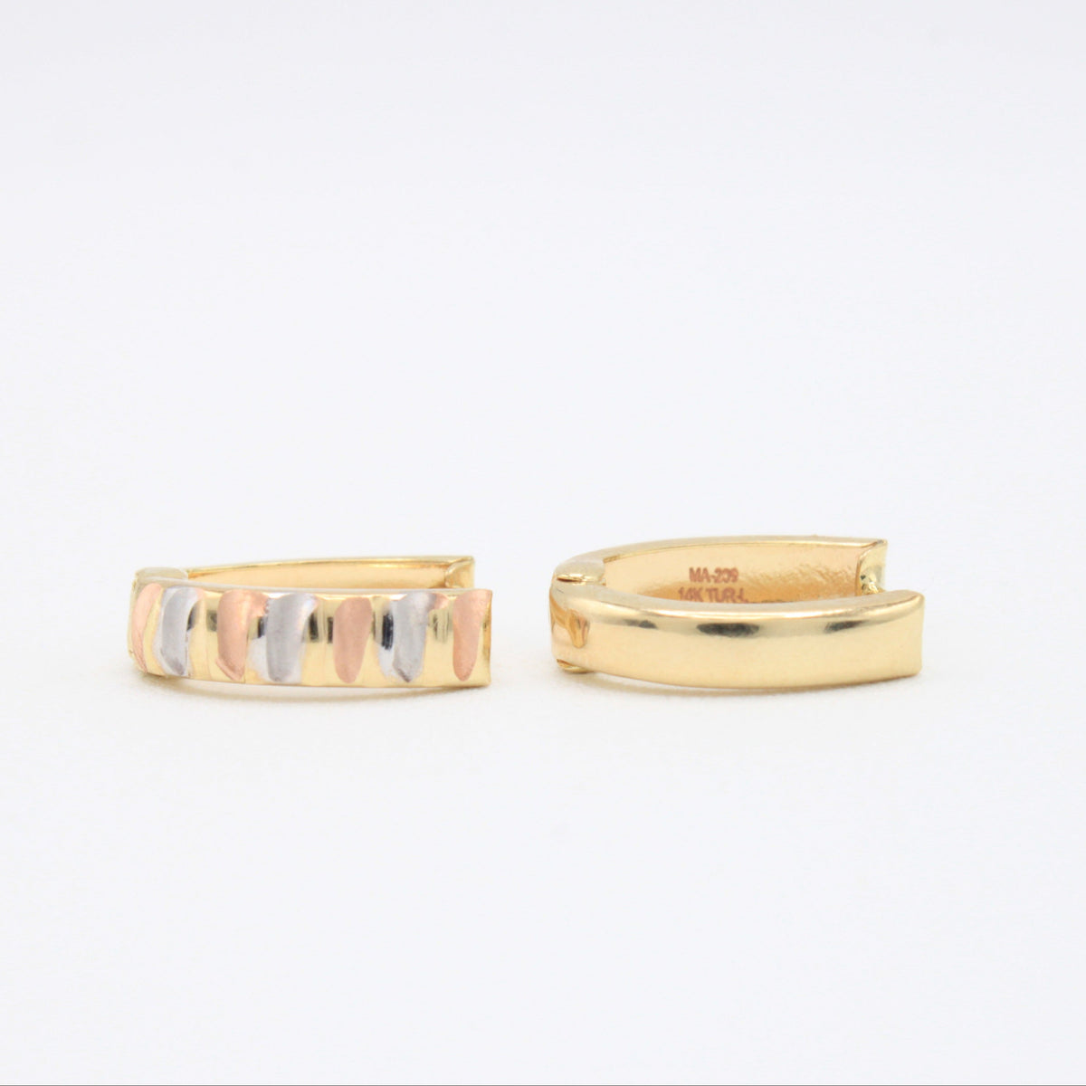 Grapa de Oro 14k Ovaladas con Facetado Horizontal Matte mod. 11139