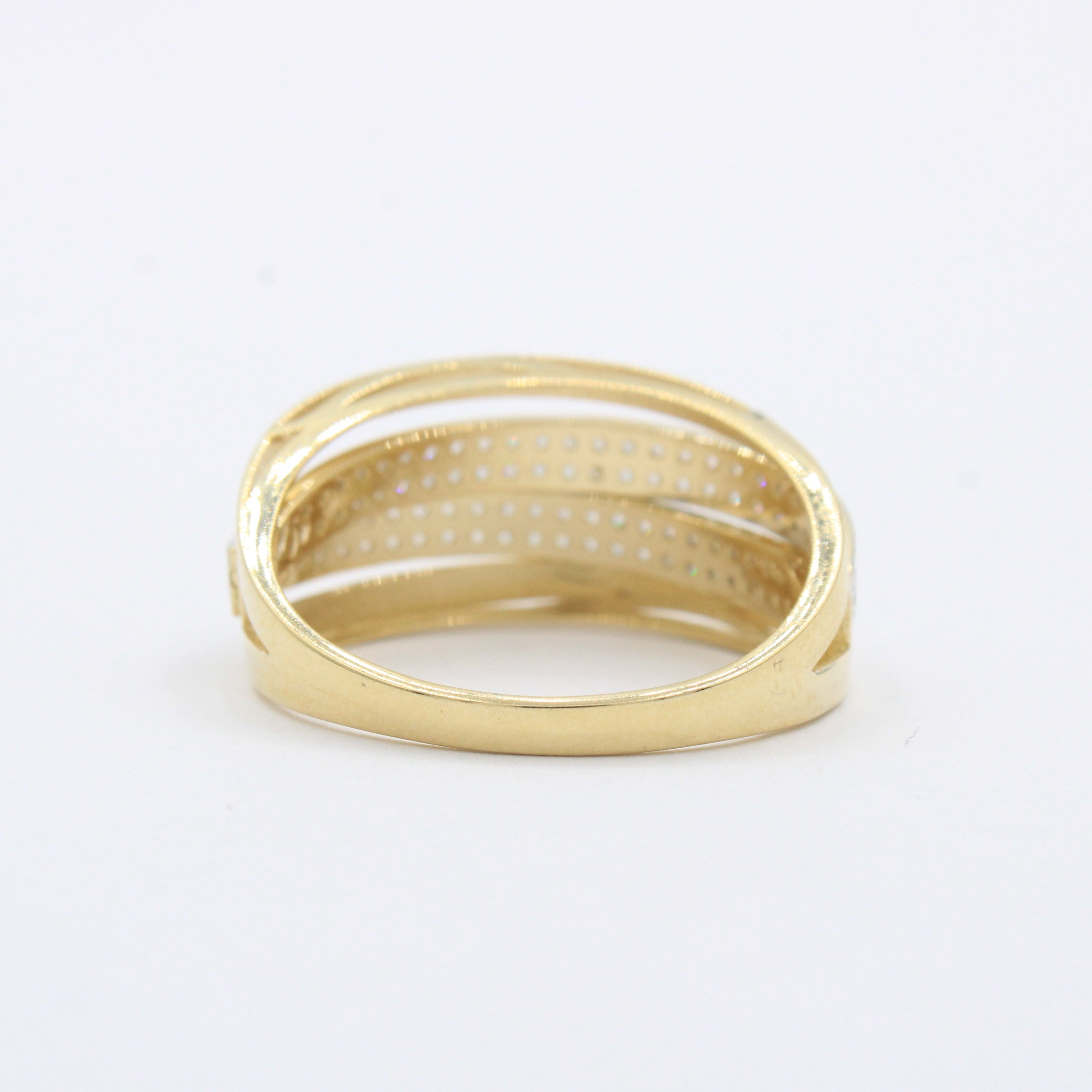 Anillo de Oro 14k Modelo Elegante con Líneas Incrustadas de Zirconias mod. 10277