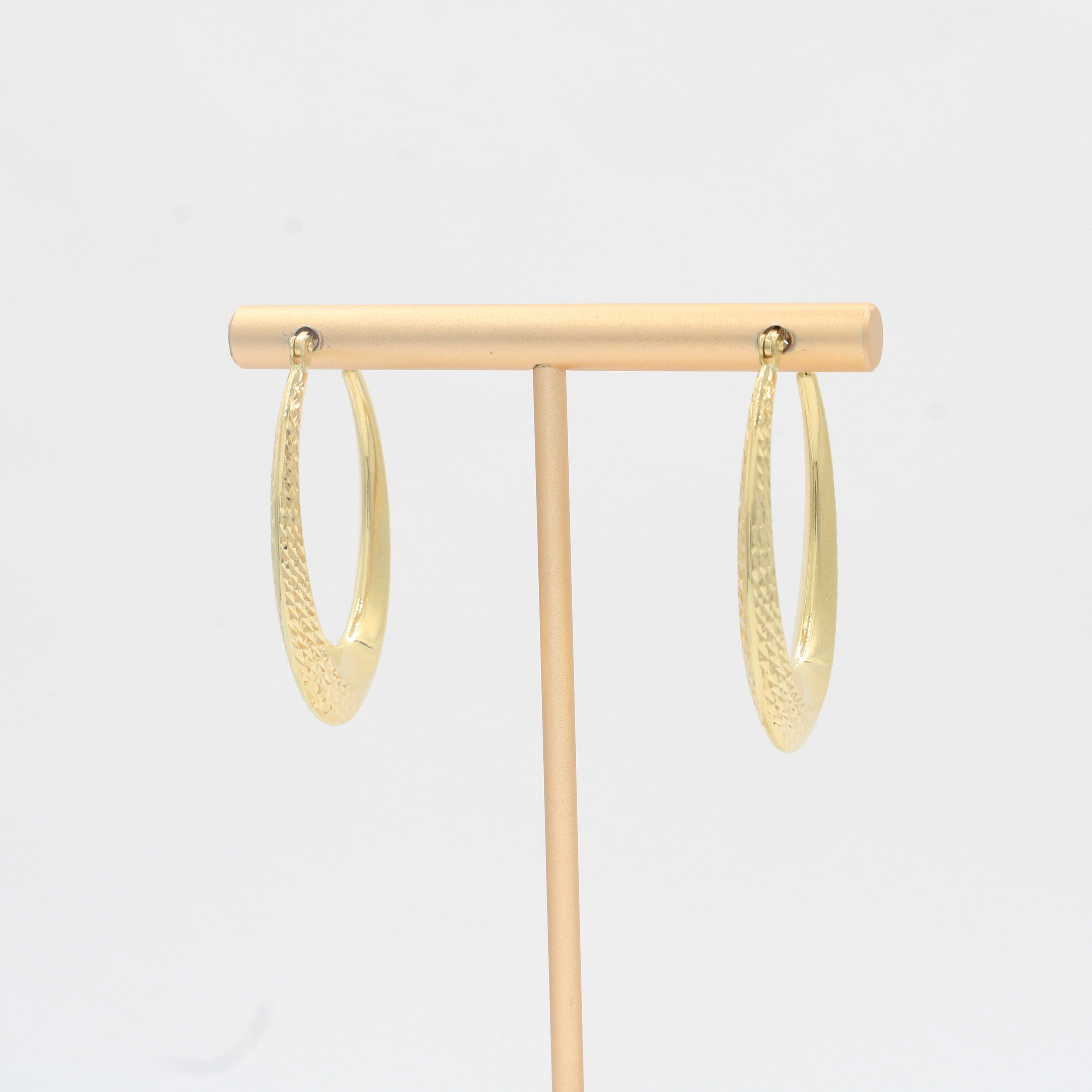 Arracada de Oro 14k Diseño Oval Hueco Detallado con Diamantado mod. 10316