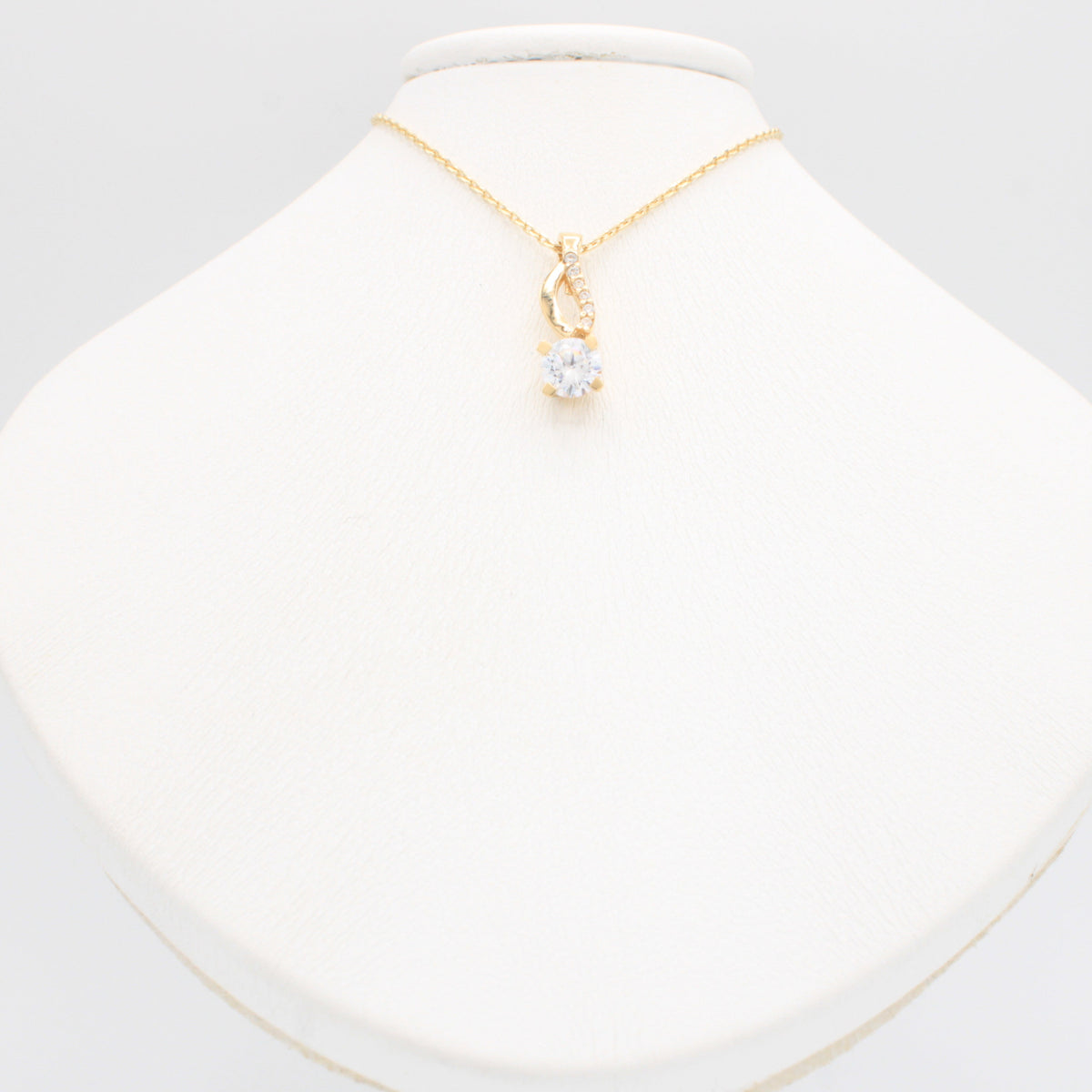 Gargantilla de Oro 14k Colgante de Finas Zirconias Elegante mod. 11145