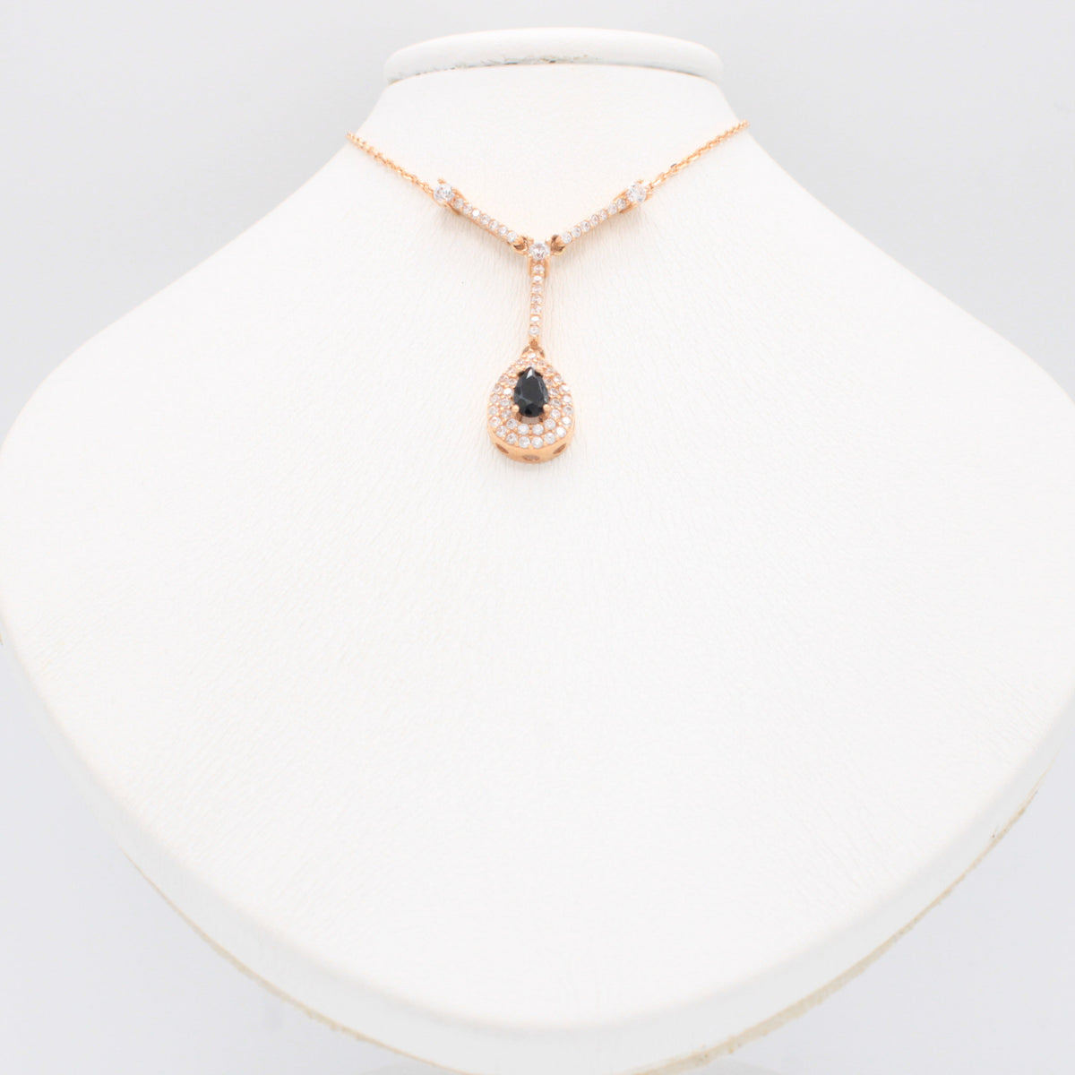 Gargantilla de Oro 14k Rosa con Zirconia Principal Negra mod. 11148