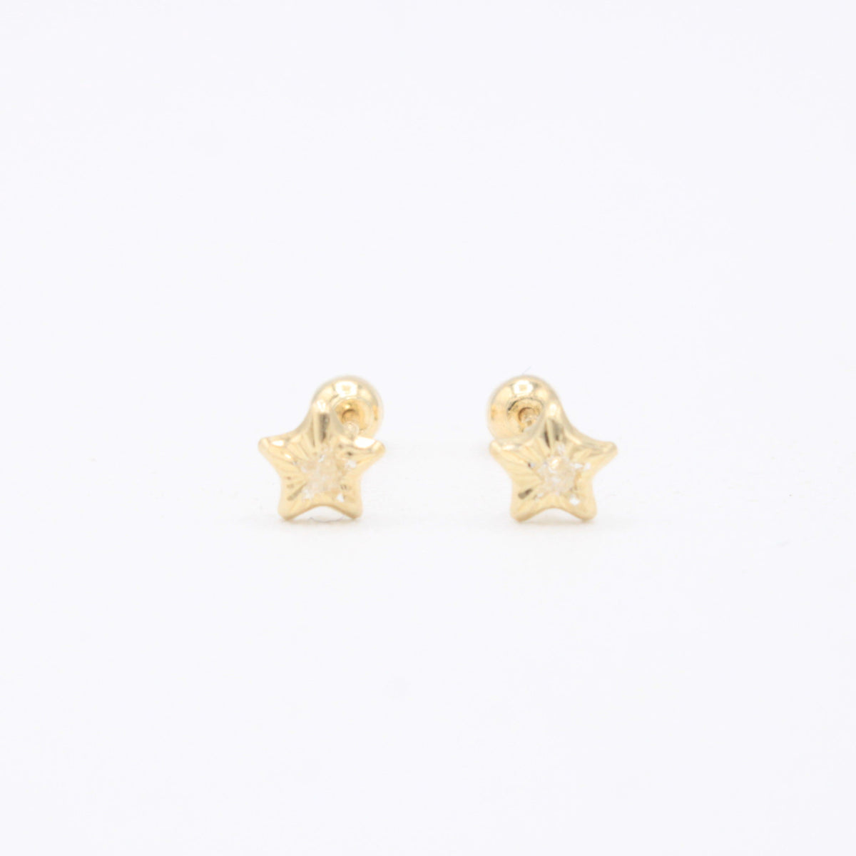 Broquel de Oro 14k Pequeña Estrella con Zirconia Incrustada Mod. 11156