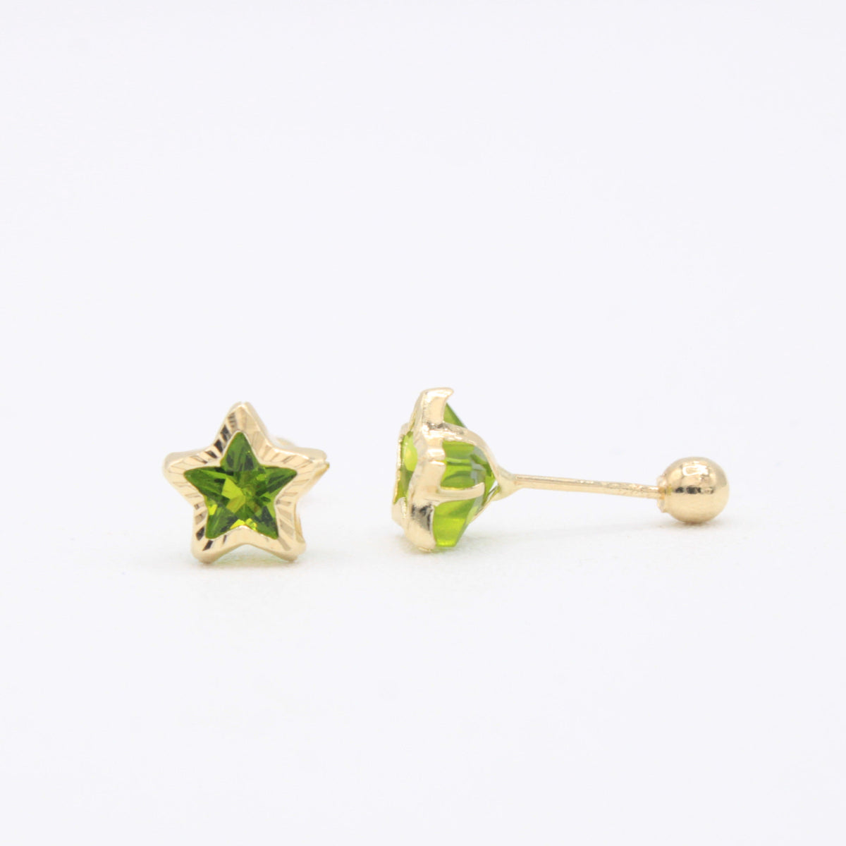 Broquel de Oro 14k Estrella de Zirconia Color Lima Mod. 11167