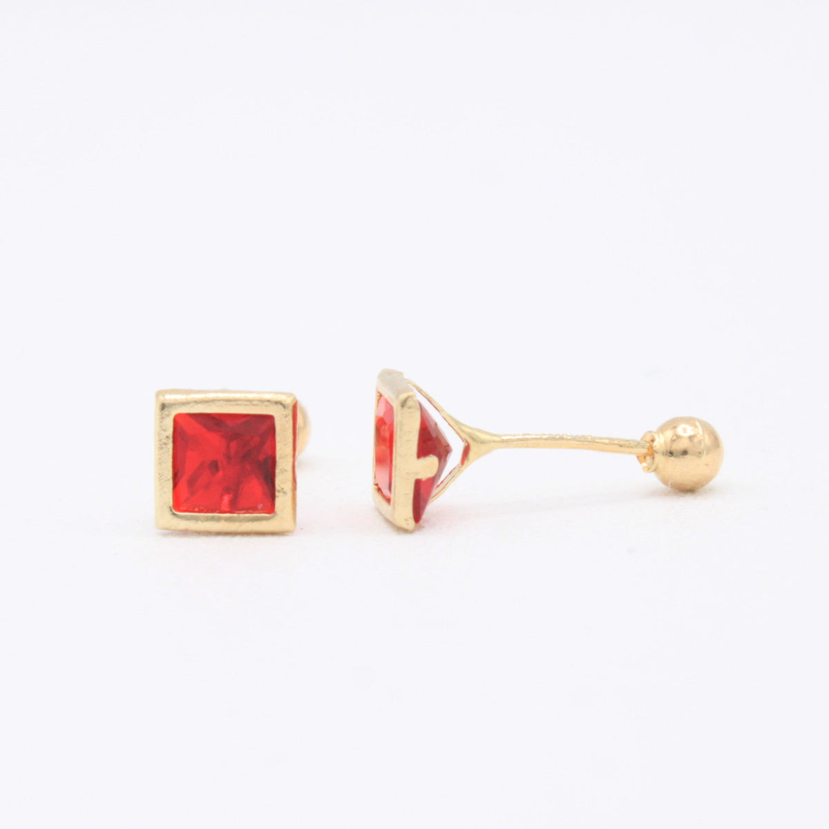 Broquel de Oro 14k Zirconia Cuadrada en Color Rojo Mod. 11168