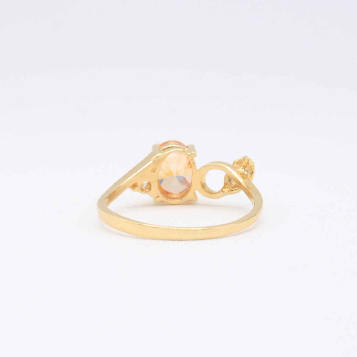 Anillo de Oro 14k Piedra Naranja con Pequeña Hoja mod. 11154