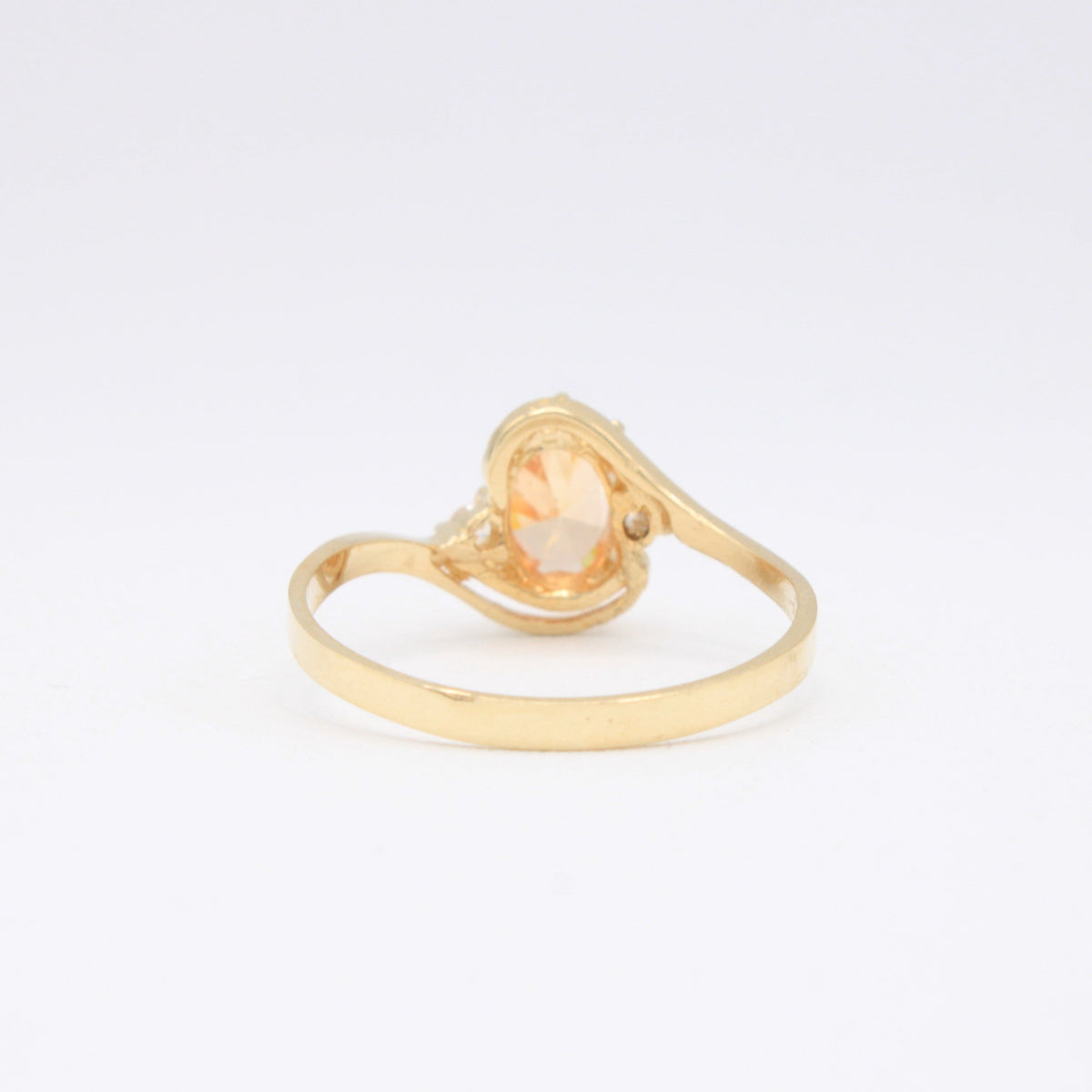 Anillo de Oro 14k Piedra Principal Naranja con Borde de Zirconias mod. 11169