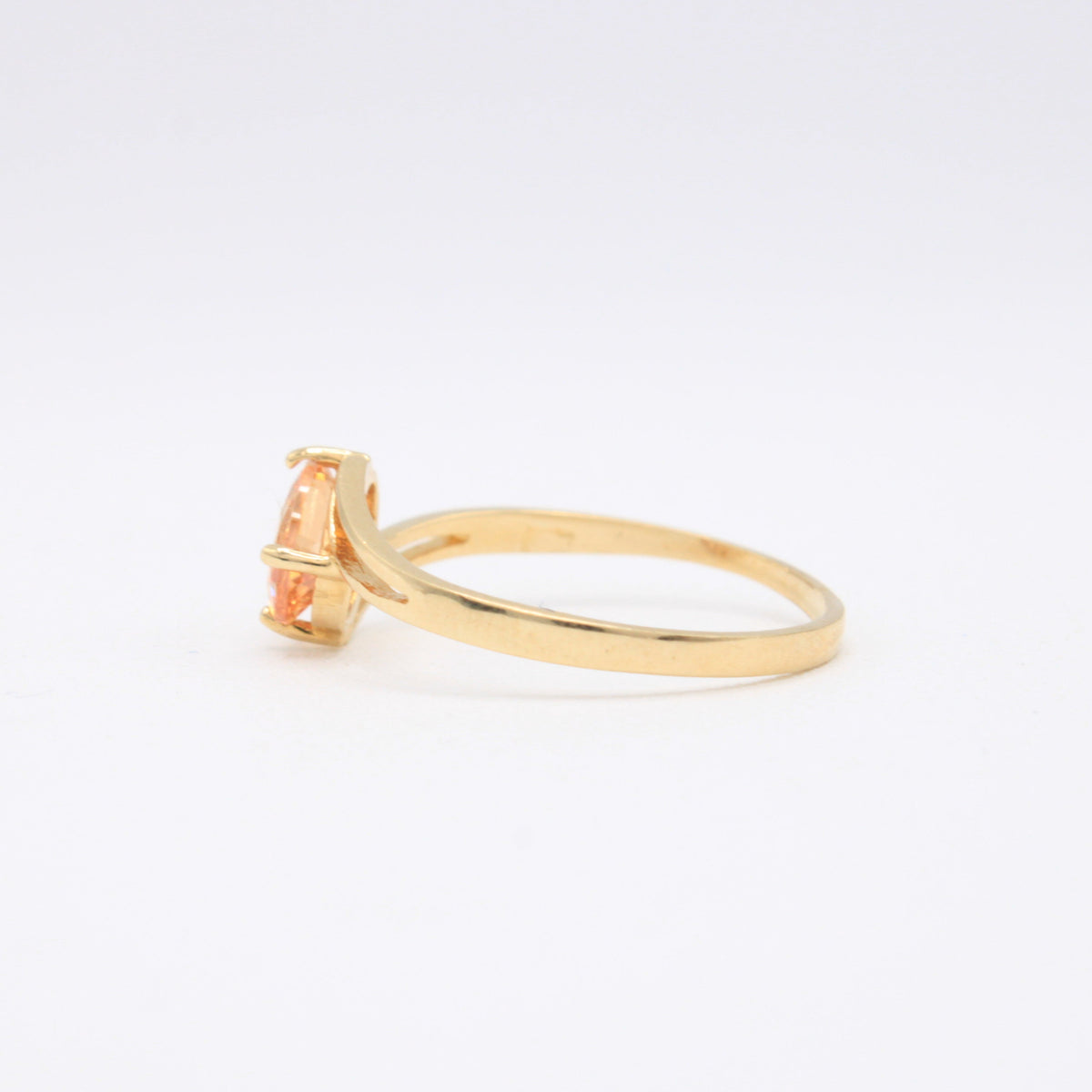 Anillo de Oro 14k Piedra Principal Naranja Ovalada Diagonal mod. 11170
