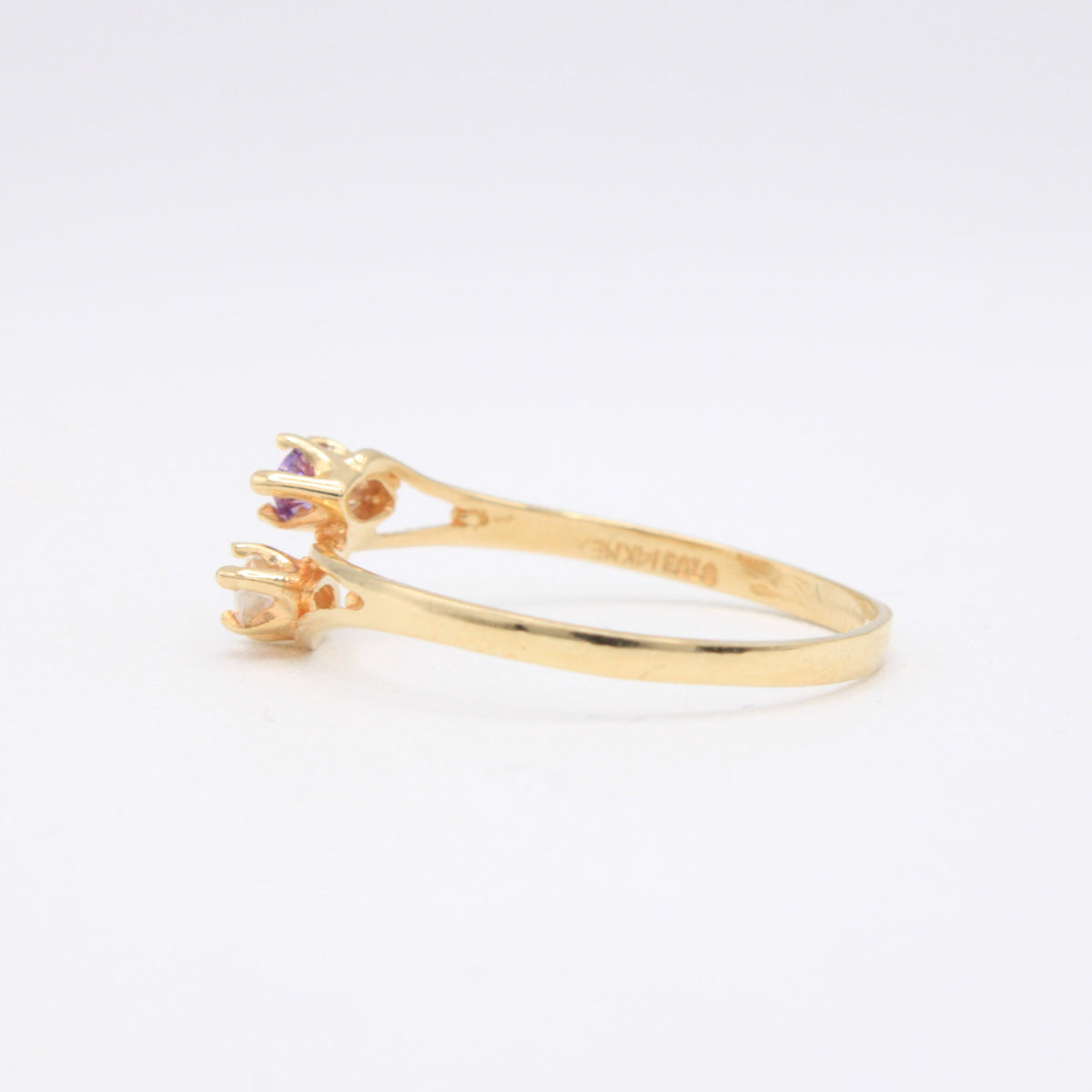 Anillo de Oro 14k Piedra Principal Morada y Transparente mod. 11174