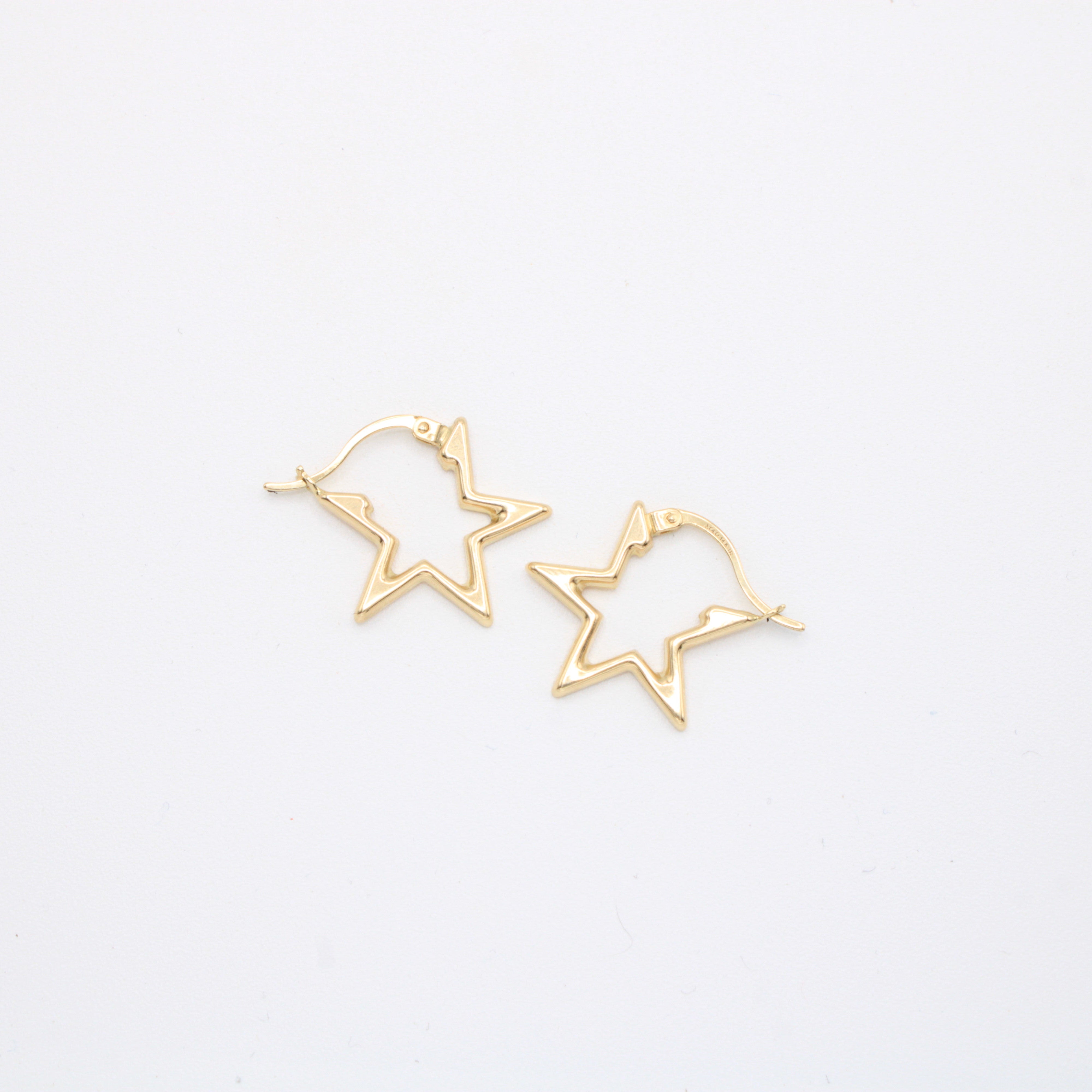 Arracada de Oro 14k Estrellas Doradas Huecas mod. 10892