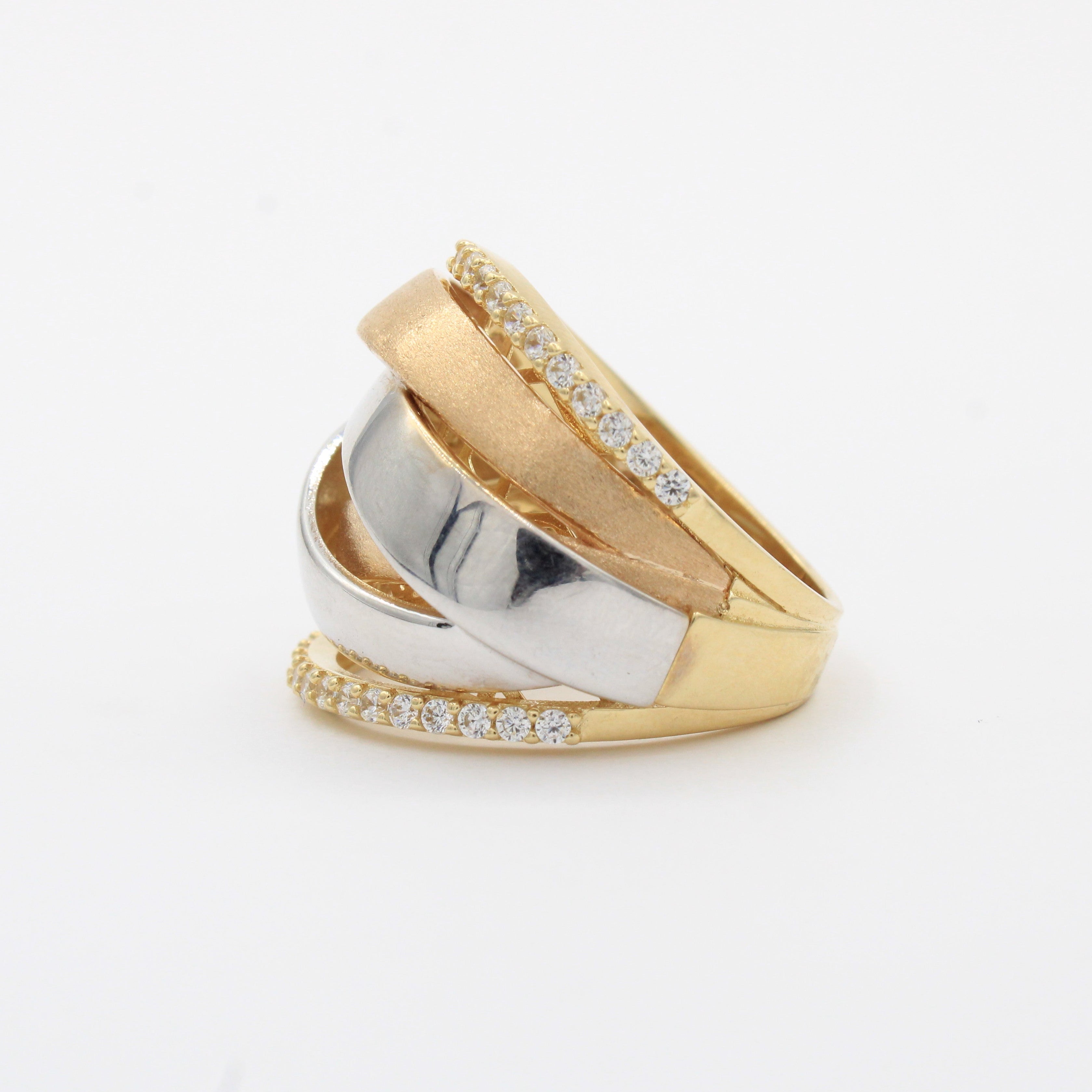 Anillo de Oro 14k Diseño Elegante de Tiras Brillantes Detalladas con Zirconias Finasmod. 7110