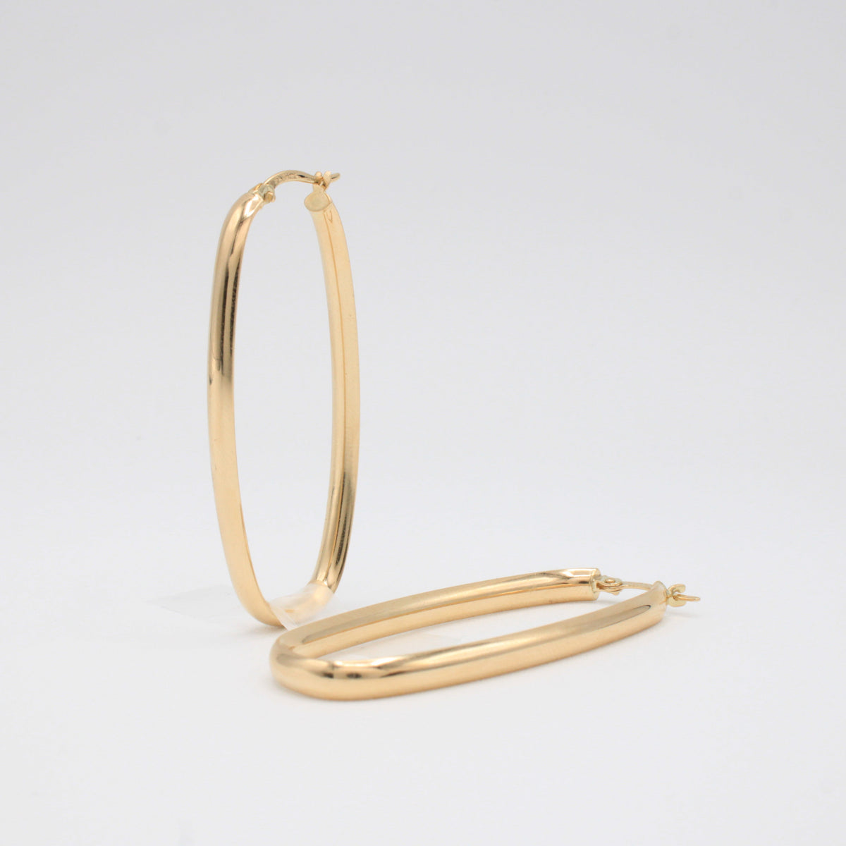 Arracada de Oro 14k Oval Larga Elegante mod. 11178