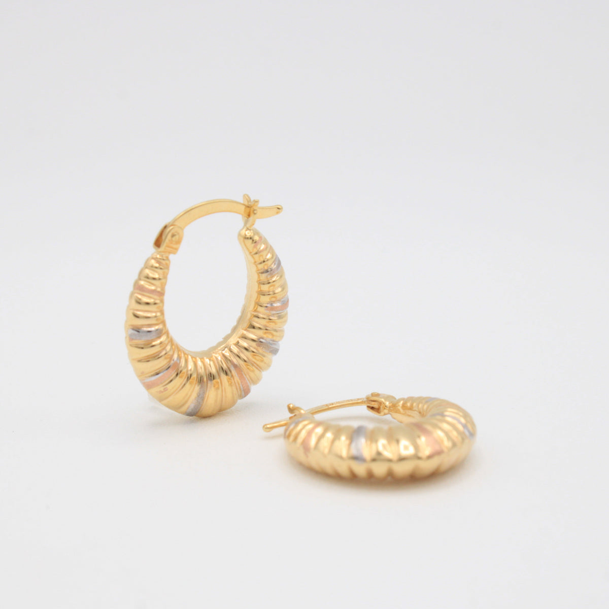 Arracada de Oro 14k Infladas con Diseño Acanalado mod. 11184