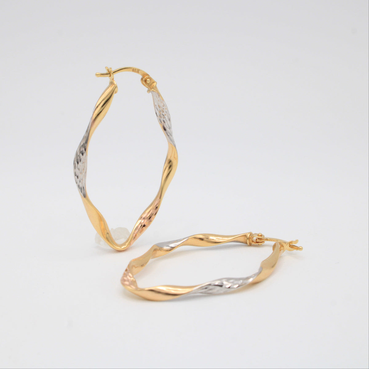 Arracada de Oro 14k Diseño Torcido Florentino mod. 11185