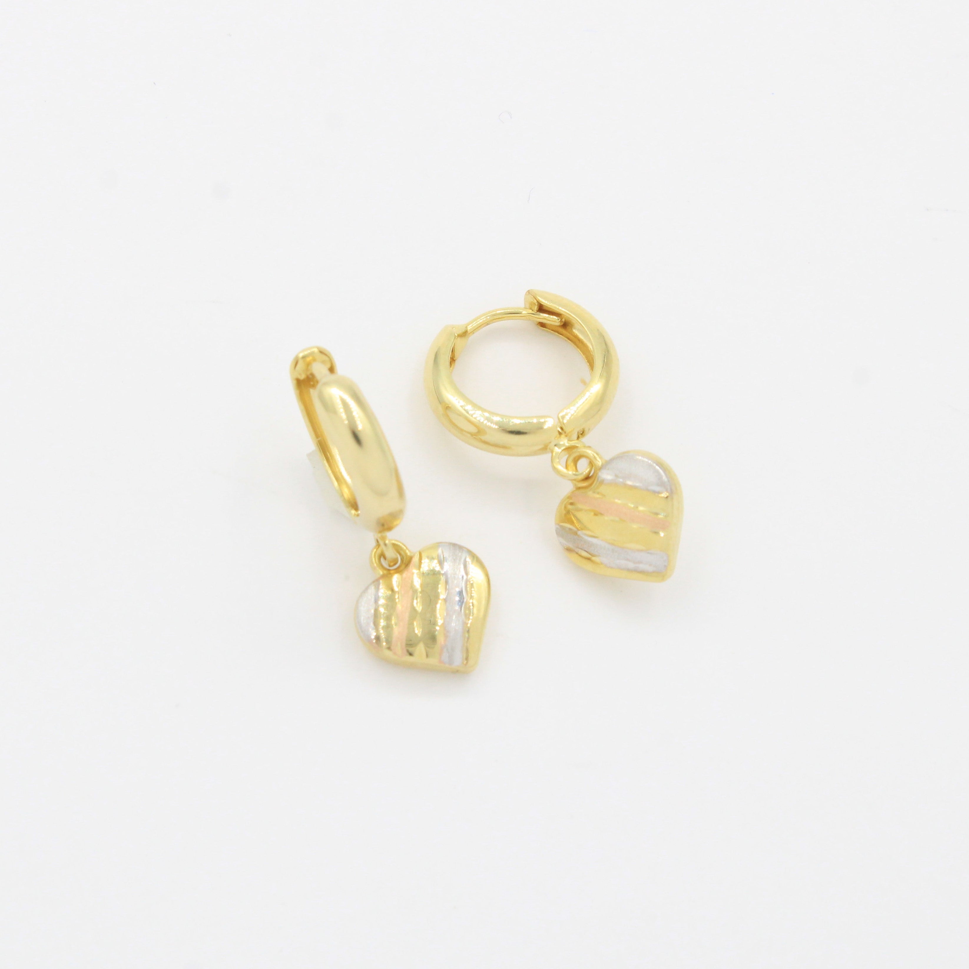 Grapa Larga de Oro 14k con Corazones con Líneas y Diamantado Fino mod. 10373