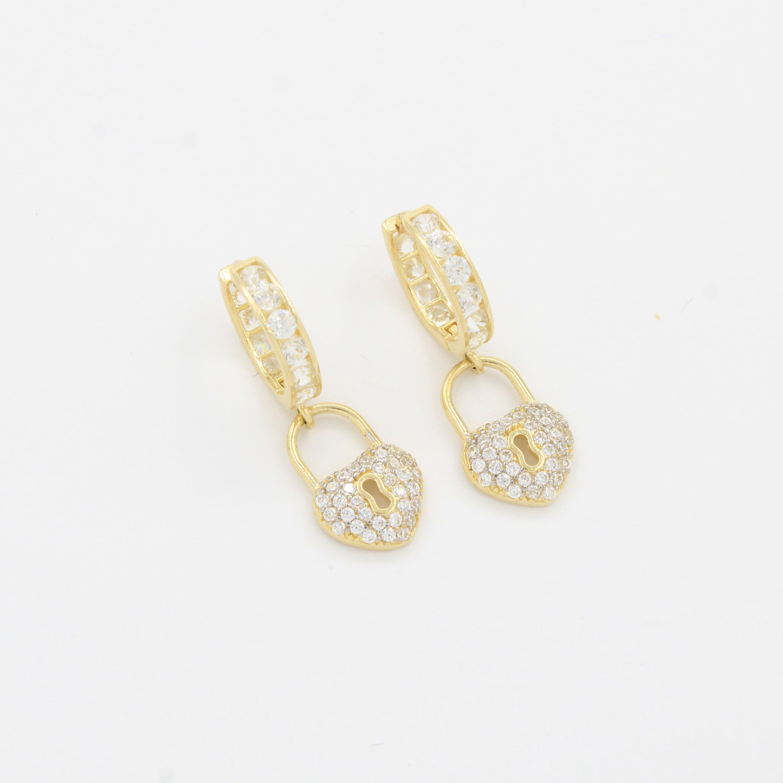 Grapa Larga de Oro 14k Candado de Corazón con Zirconias mod. 10375