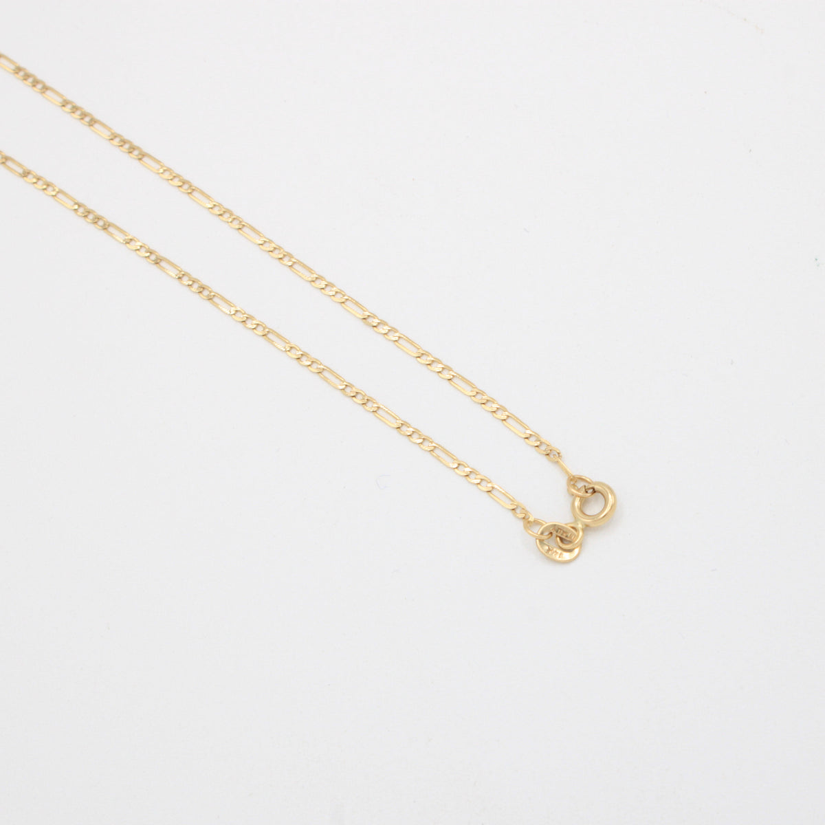 Gargantilla de Oro 14k Tejido 3x1 con Dije de Cristo mod. 11196
