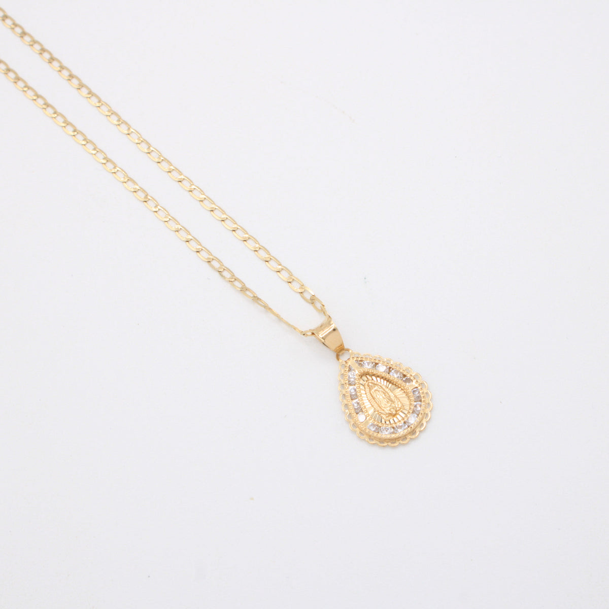 Gargantilla de Oro 14k Tejido Inglés con Dije Gota de la Virgen con Zirconias mod. 11202